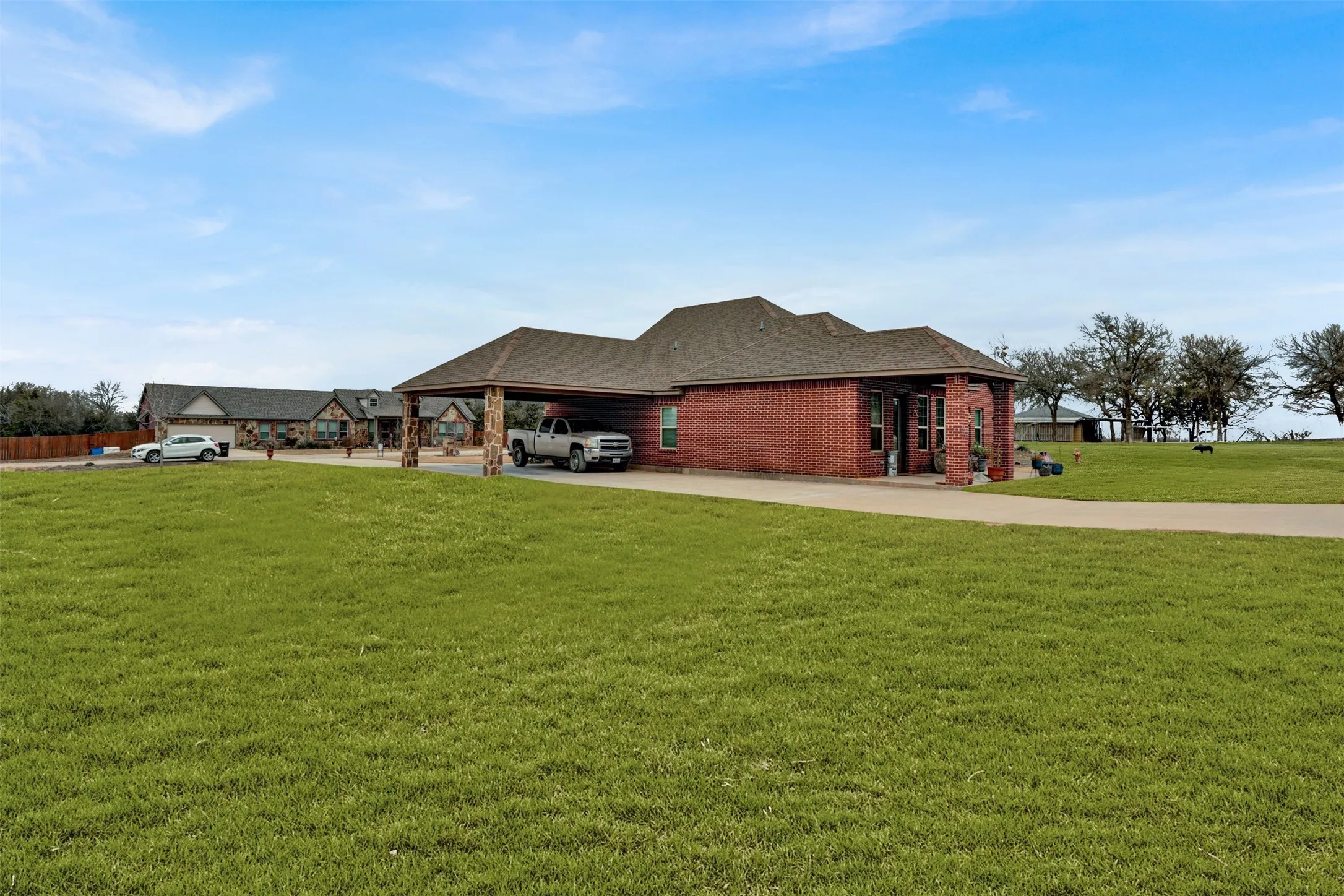 Single Family Residence For Sale in Fannin County , 231 Orduna Street, Trenton, Texas 75490, 5 Bedroom, 3 Bathroom, 2 Garage spaces, 1,981 Sqft, built in 2020, Preowned, mls#21176723, Real Estate Agent in Trenton, Homes For Sale in Fannin county, Homes For Sale in Trenton, Realtor in Trenton Texas, Real Estate Brokerage Independent Realty Texas, Luminita Cordes Realtor