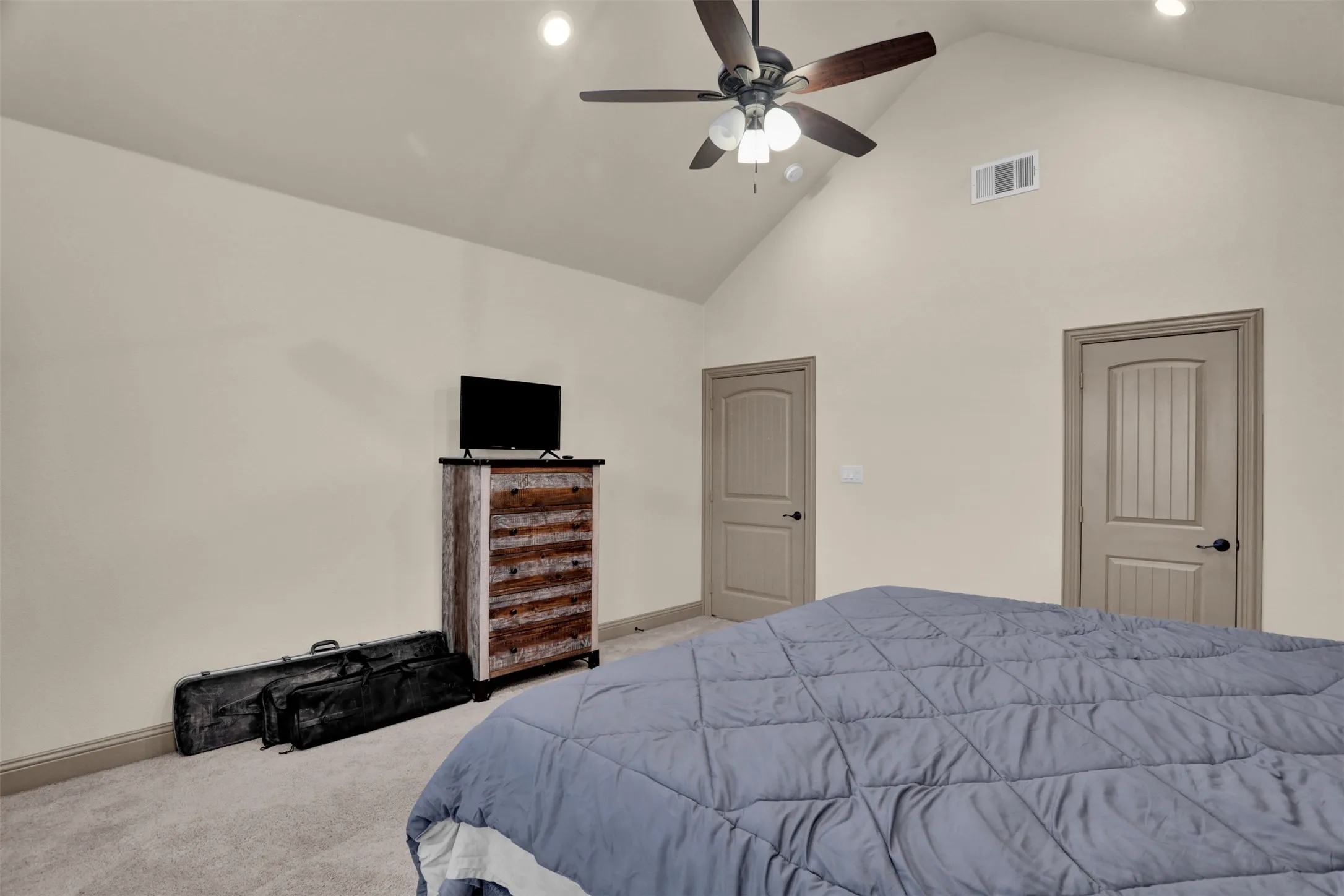 Single Family Residence For Sale in Fannin County , 231 Orduna Street, Trenton, Texas 75490, 5 Bedroom, 3 Bathroom, 2 Garage spaces, 1,981 Sqft, built in 2020, Preowned, mls#21176723, Real Estate Agent in Trenton, Homes For Sale in Fannin county, Homes For Sale in Trenton, Realtor in Trenton Texas, Real Estate Brokerage Independent Realty Texas, Luminita Cordes Realtor