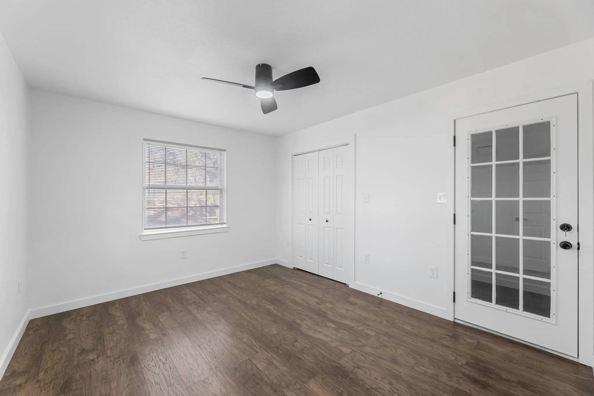 Single Family Residence For Sale in Tarrant County , 2506 Holt Road, Arlington, Texas 76006, 3 Bedroom, 2 Bathroom, 2 Garage spaces, 1,787 Sqft, built in 1980, mls#21177072, Real Estate Agent in Arlington, Homes For Sale in Tarrant county, Homes For Sale in Arlington, Realtor in Arlington Texas, Real Estate Brokerage Independent Realty Texas, Luminita Cordes Realtor