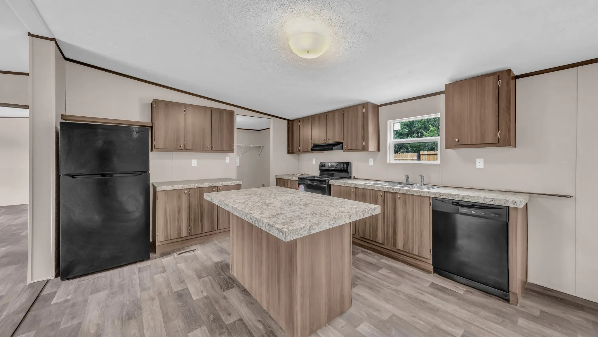 Mobile Home For Sale in Hood County , 4800 Plum Bush Street, Granbury, Texas 76048, 4 Bedroom, 2 Bathroom, Garage spaces, 1,475 Sqft, built in 2023, mls#21177675, Real Estate Agent in Granbury, Homes For Sale in Hood county, Homes For Sale in Granbury, Realtor in Granbury Texas, Real Estate Brokerage Independent Realty Texas, Luminita Cordes Realtor