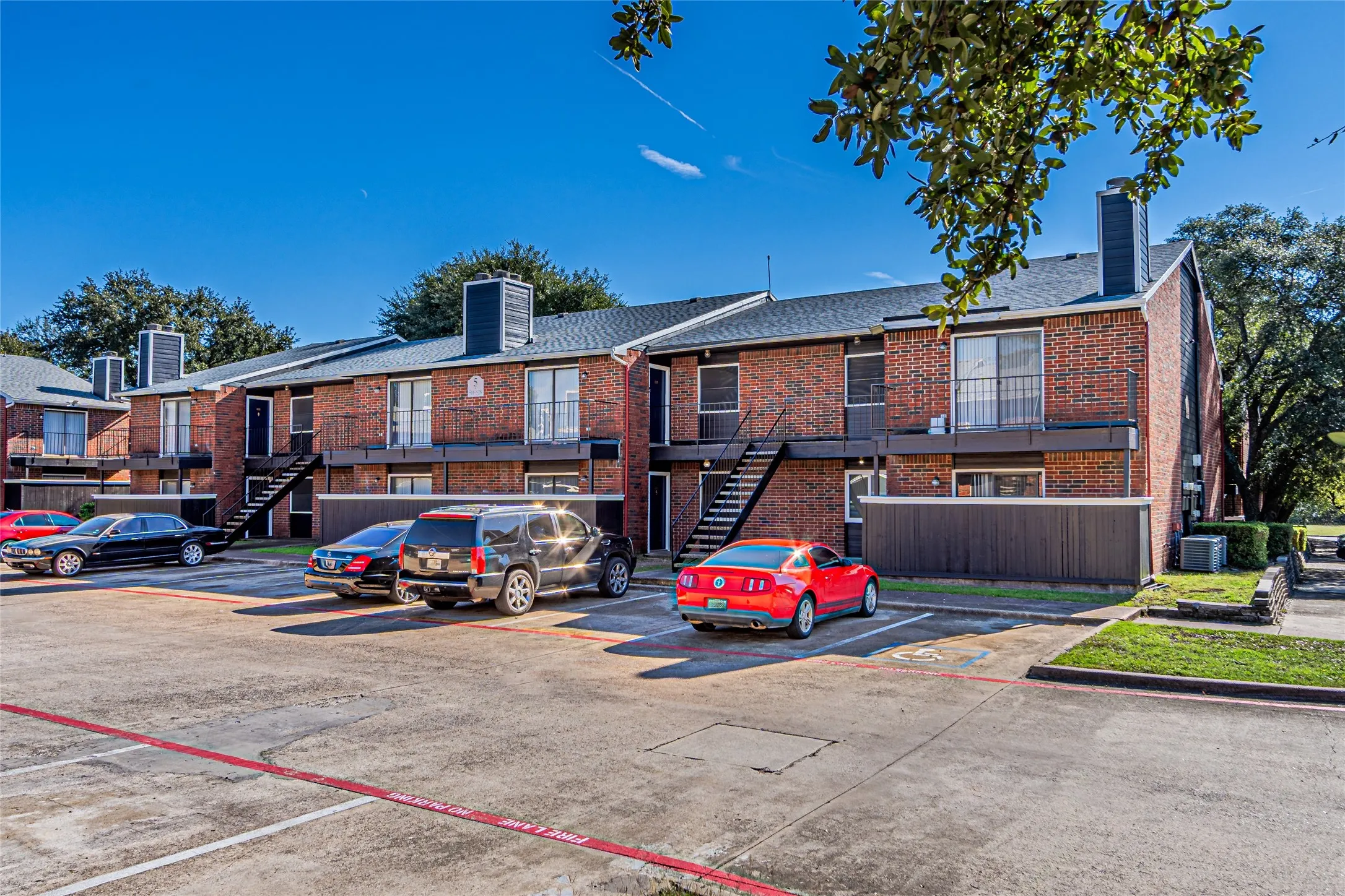 Apartment For Rent in Dallas County , 300 W Wintergreen Road 729ABP, De Soto, Texas 75115, 3 Bedrooms, 1 Bathroom, Garage spaces, 1,100 Sqft, built in 1985, Price $1,850, mls#21177712, Real Estate Agent in De Soto, Homes For Rent in Dallas county, Homes For Rent in De Soto, Realtor in De Soto Texas, Real Estate Brokerage Independent Realty Texas, Luminita Cordes Realtor