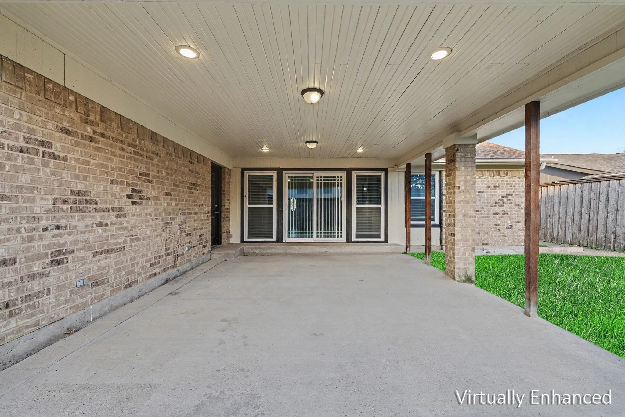 Single Family Residence For Sale in Dallas County , 229 S Heartz Road, Coppell, Texas 75019, 3 Bedroom, 2 Bathroom, 2 Garage spaces, 1,843 Sqft, built in 1981, Preowned, mls#21177656, Real Estate Agent in Coppell, Homes For Sale in Dallas county, Homes For Sale in Coppell, Realtor in Coppell Texas, Real Estate Brokerage Independent Realty Texas, Luminita Cordes Realtor