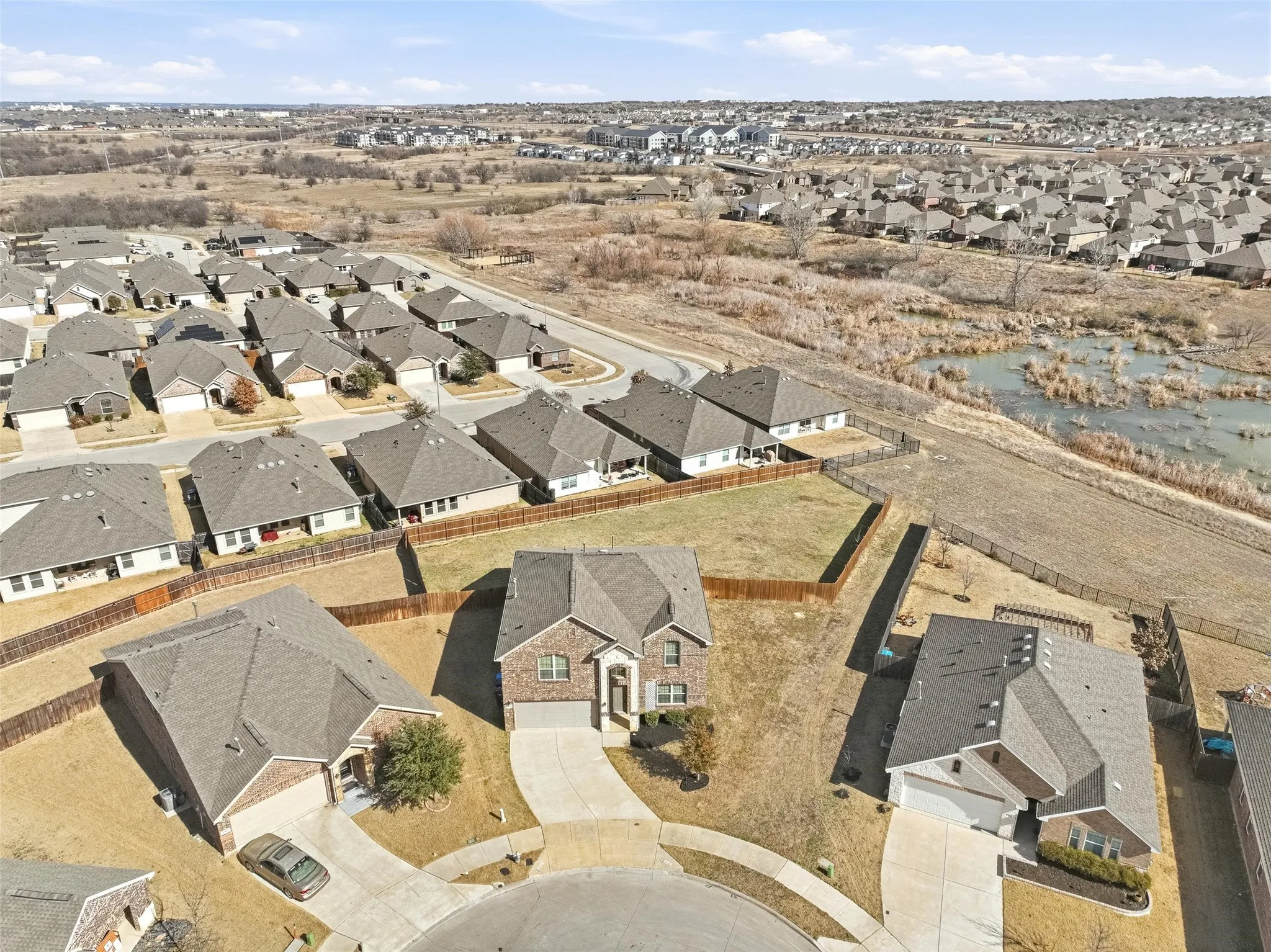 Single Family Residence For Sale in Tarrant County , 8405 Sweet Flag Lane, Fort Worth, Texas 76123, 5 Bedroom, 5 Bathroom, 2 Garage spaces, 2,806 Sqft, built in 2018, Preowned, mls#21176994, Real Estate Agent in Fort Worth, Homes For Sale in Tarrant county, Homes For Sale in Fort Worth, Realtor in Fort Worth Texas, Real Estate Brokerage Independent Realty Texas, Luminita Cordes Realtor