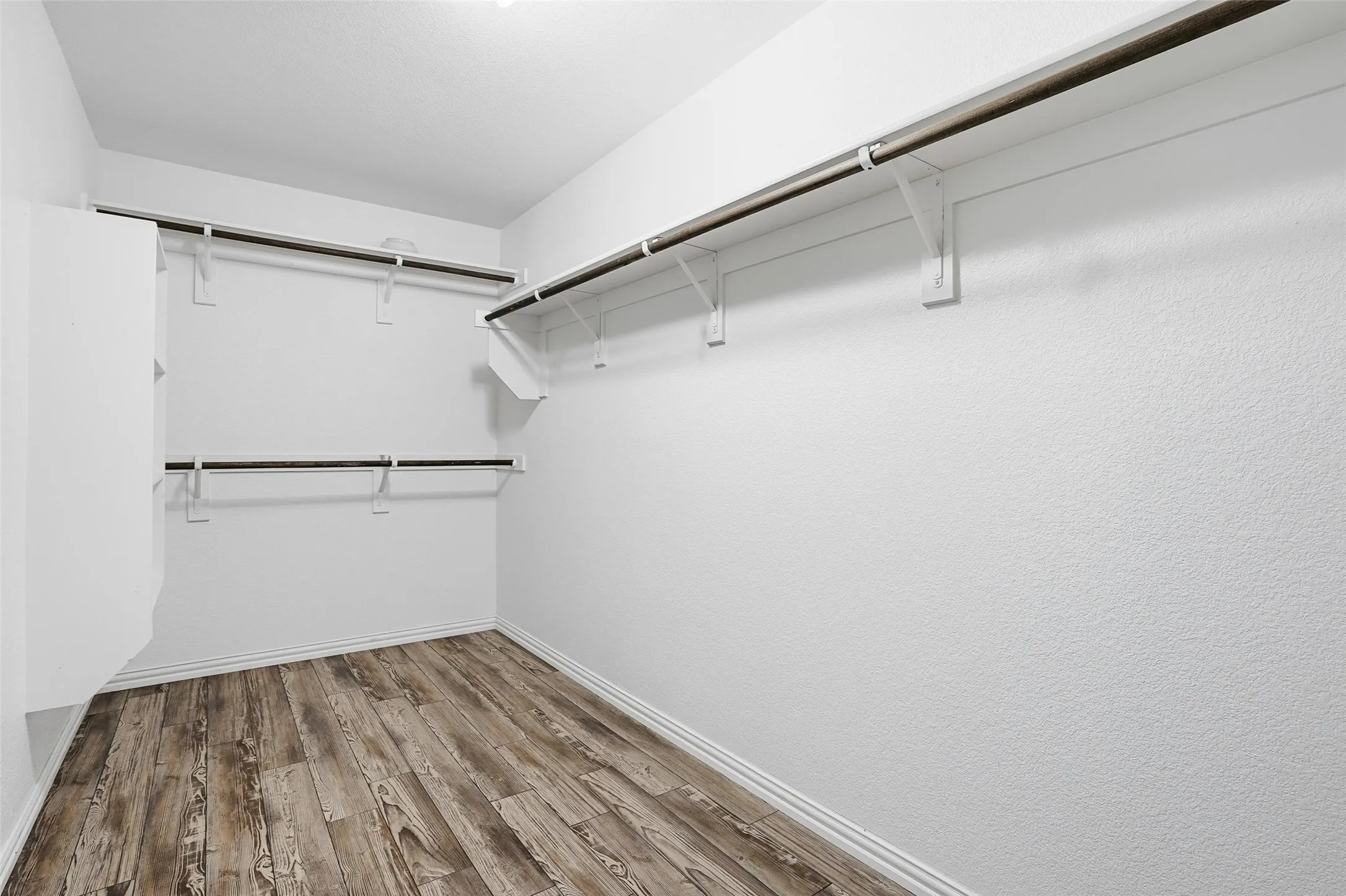 Single Family Residence For Sale in Tarrant County , 8405 Sweet Flag Lane, Fort Worth, Texas 76123, 5 Bedroom, 5 Bathroom, 2 Garage spaces, 2,806 Sqft, built in 2018, Preowned, mls#21176994, Real Estate Agent in Fort Worth, Homes For Sale in Tarrant county, Homes For Sale in Fort Worth, Realtor in Fort Worth Texas, Real Estate Brokerage Independent Realty Texas, Luminita Cordes Realtor
