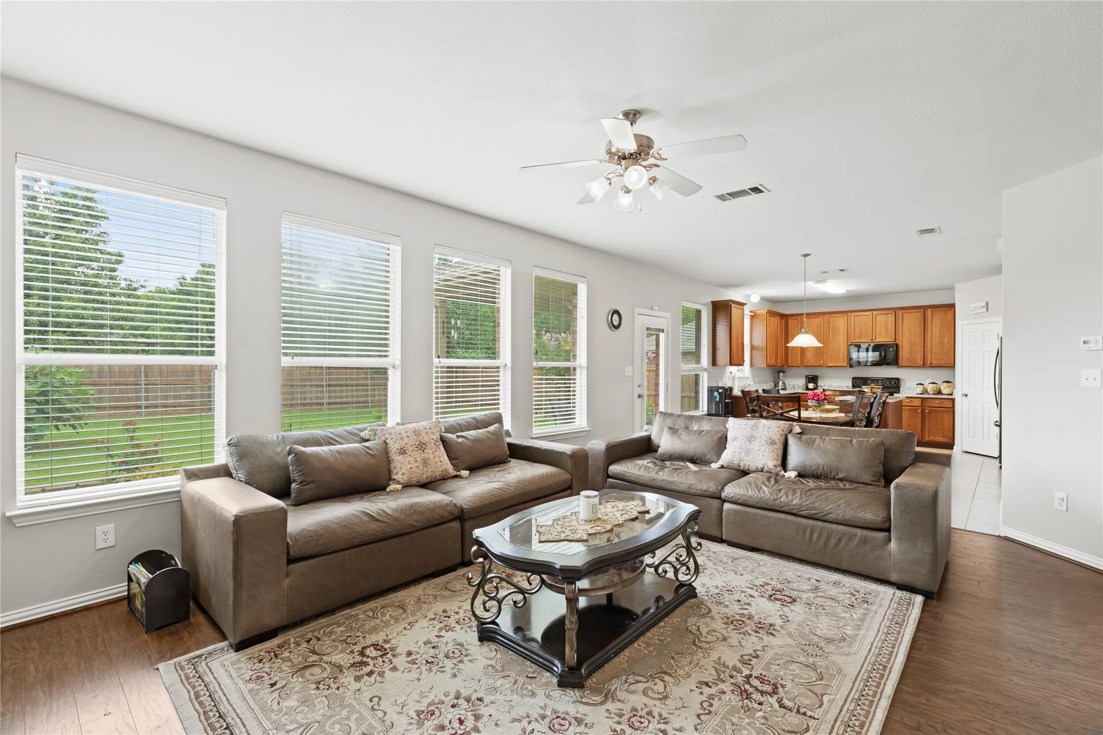 Single Family Residence For Sale in Collin County , 503 Creekside Drive, Princeton, Texas 75407, 3 Bedrooms, 3 Bathrooms, 2 Garage spaces, 2,325 Sqft, built in 2006, Preowned, Price $339,000, mls#21177779, Real Estate Agent in Princeton, Homes For Sale in Collin county, Homes For Sale in Princeton, Realtor in Princeton Texas, Real Estate Brokerage Independent Realty Texas, Luminita Cordes Realtor