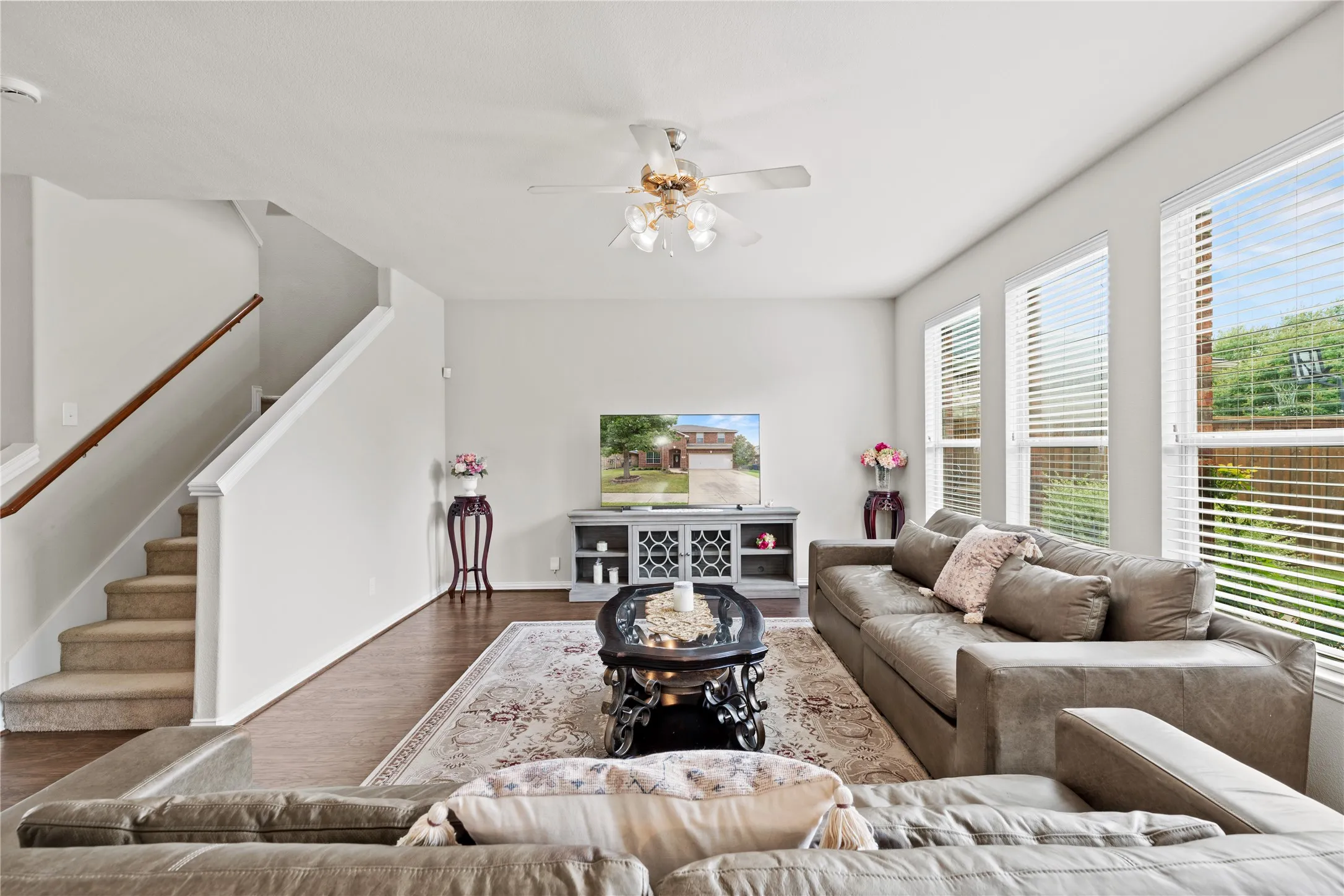 Single Family Residence For Sale in Collin County , 503 Creekside Drive, Princeton, Texas 75407, 3 Bedrooms, 3 Bathrooms, 2 Garage spaces, 2,325 Sqft, built in 2006, Preowned, Price $339,000, mls#21177779, Real Estate Agent in Princeton, Homes For Sale in Collin county, Homes For Sale in Princeton, Realtor in Princeton Texas, Real Estate Brokerage Independent Realty Texas, Luminita Cordes Realtor