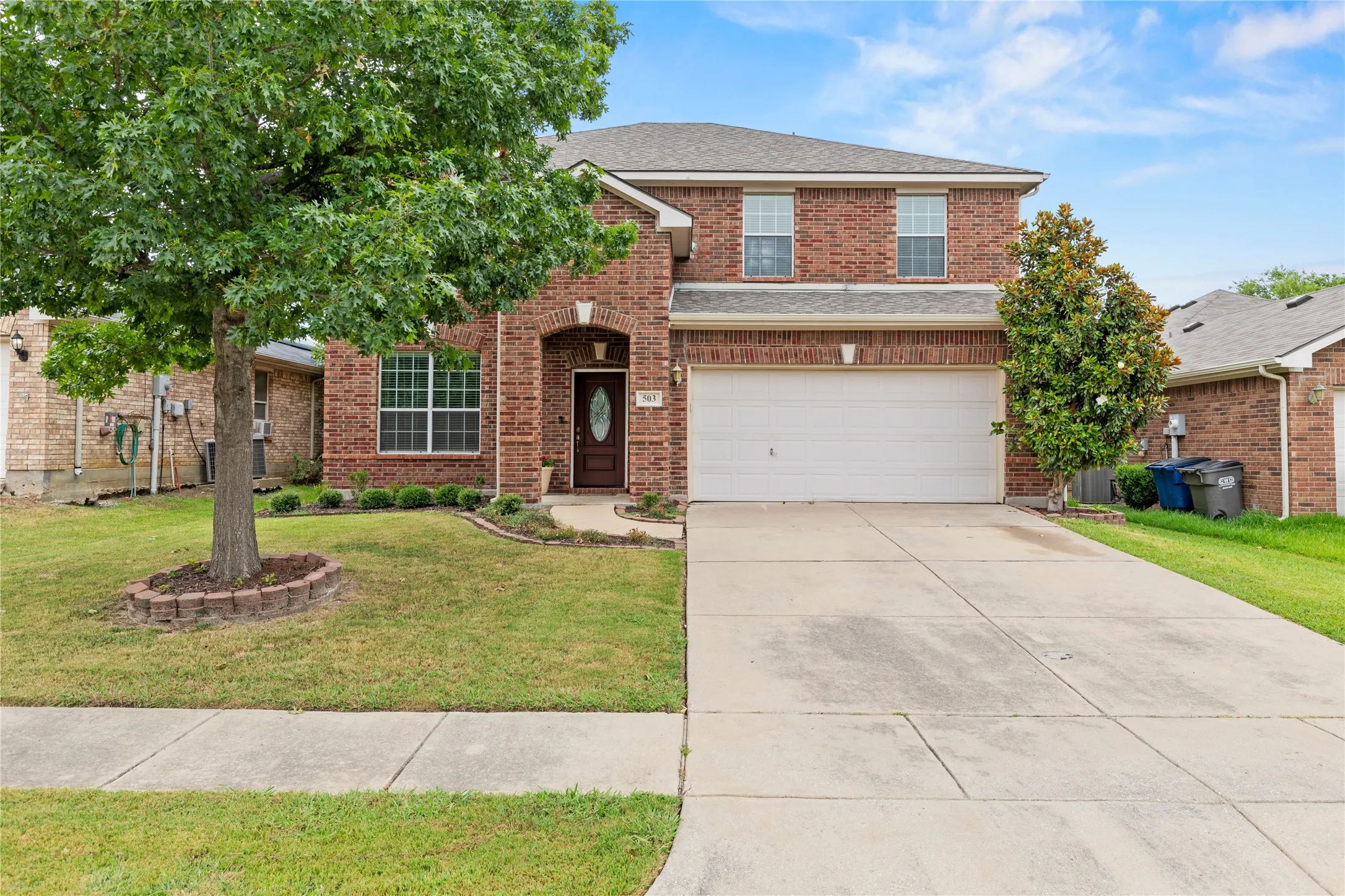 Single Family Residence For Sale in Collin County , 503 Creekside Drive, Princeton, Texas 75407, 3 Bedrooms, 3 Bathrooms, 2 Garage spaces, 2,325 Sqft, built in 2006, Preowned, Price $339,000, mls#21177779, Real Estate Agent in Princeton, Homes For Sale in Collin county, Homes For Sale in Princeton, Realtor in Princeton Texas, Real Estate Brokerage Independent Realty Texas, Luminita Cordes Realtor