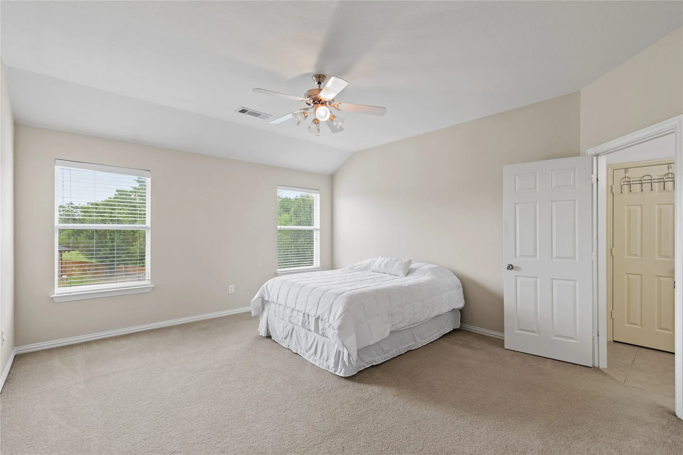 Single Family Residence For Sale in Collin County , 503 Creekside Drive, Princeton, Texas 75407, 3 Bedrooms, 3 Bathrooms, 2 Garage spaces, 2,325 Sqft, built in 2006, Preowned, Price $339,000, mls#21177779, Real Estate Agent in Princeton, Homes For Sale in Collin county, Homes For Sale in Princeton, Realtor in Princeton Texas, Real Estate Brokerage Independent Realty Texas, Luminita Cordes Realtor
