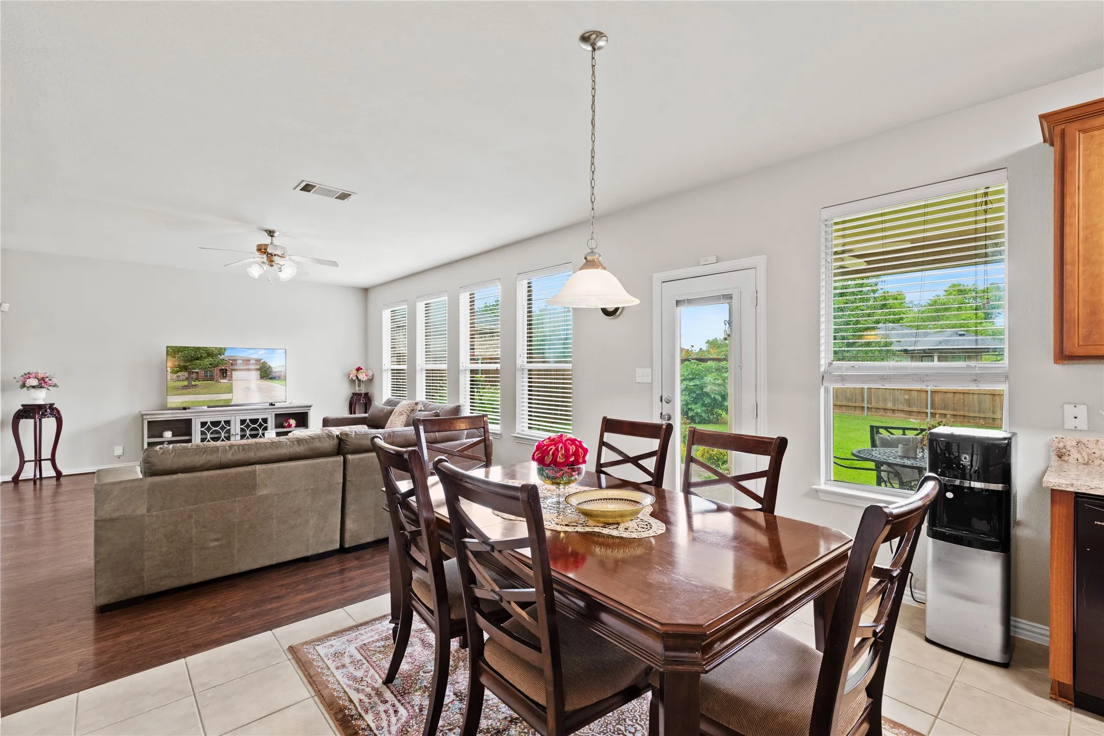 Single Family Residence For Sale in Collin County , 503 Creekside Drive, Princeton, Texas 75407, 3 Bedrooms, 3 Bathrooms, 2 Garage spaces, 2,325 Sqft, built in 2006, Preowned, Price $339,000, mls#21177779, Real Estate Agent in Princeton, Homes For Sale in Collin county, Homes For Sale in Princeton, Realtor in Princeton Texas, Real Estate Brokerage Independent Realty Texas, Luminita Cordes Realtor