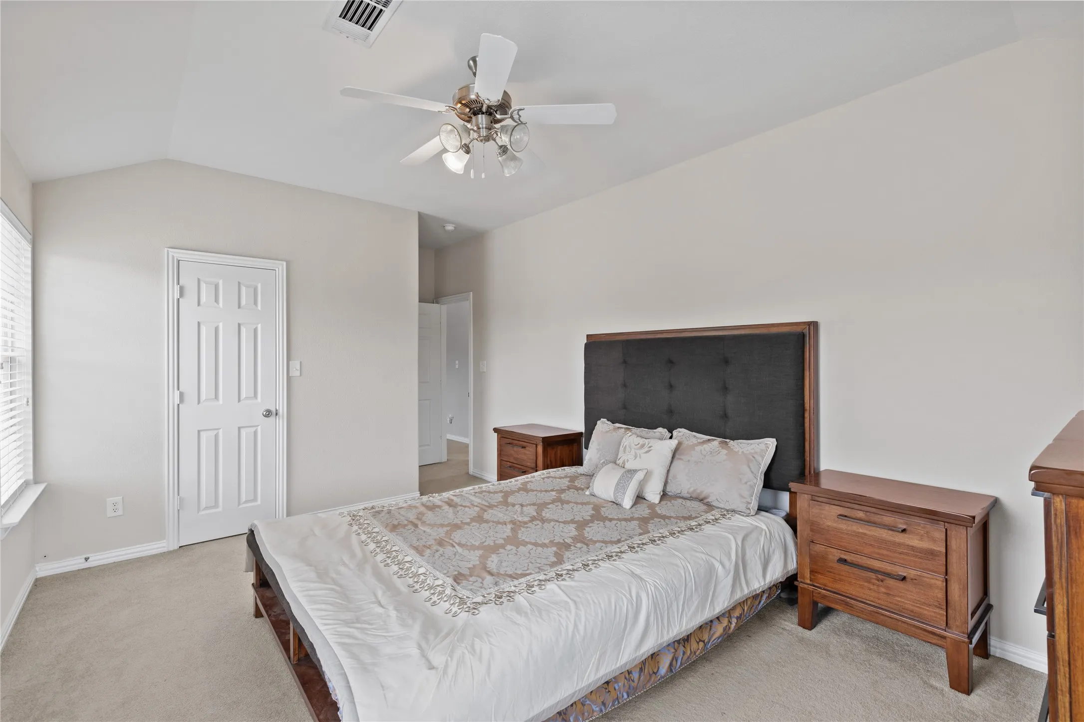 Single Family Residence For Sale in Collin County , 503 Creekside Drive, Princeton, Texas 75407, 3 Bedrooms, 3 Bathrooms, 2 Garage spaces, 2,325 Sqft, built in 2006, Preowned, Price $339,000, mls#21177779, Real Estate Agent in Princeton, Homes For Sale in Collin county, Homes For Sale in Princeton, Realtor in Princeton Texas, Real Estate Brokerage Independent Realty Texas, Luminita Cordes Realtor