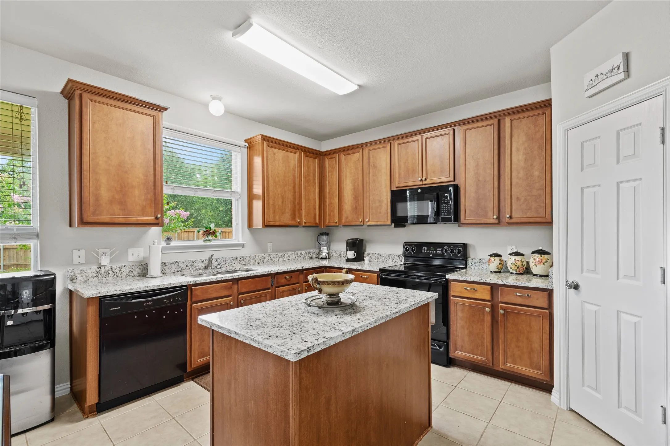 Single Family Residence For Sale in Collin County , 503 Creekside Drive, Princeton, Texas 75407, 3 Bedrooms, 3 Bathrooms, 2 Garage spaces, 2,325 Sqft, built in 2006, Preowned, Price $339,000, mls#21177779, Real Estate Agent in Princeton, Homes For Sale in Collin county, Homes For Sale in Princeton, Realtor in Princeton Texas, Real Estate Brokerage Independent Realty Texas, Luminita Cordes Realtor