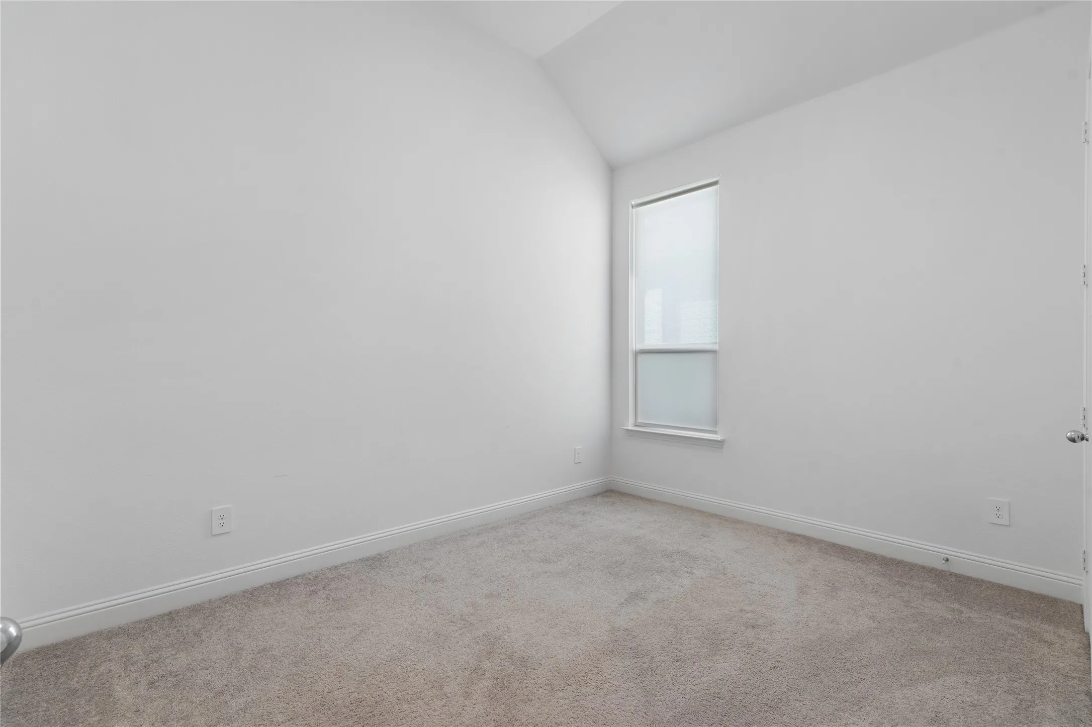 Single Family Residence For Sale in Tarrant County , 1669 Stowers Trail, Fort Worth, Texas 76052, 4 Bedrooms, 3 Bathrooms, 2 Garage spaces, 2,294 Sqft, built in 2021, Price $535,000, mls#21176882, Real Estate Agent in Fort Worth, Homes For Sale in Tarrant county, Homes For Sale in Fort Worth, Realtor in Fort Worth Texas, Real Estate Brokerage Independent Realty Texas, Luminita Cordes Realtor