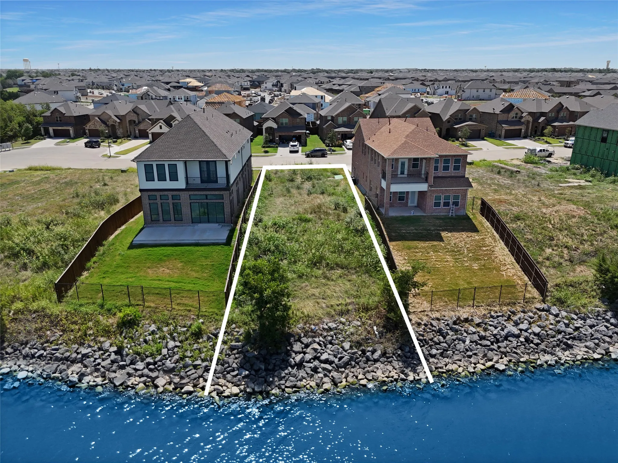 Unimproved Land For Sale in Kaufman County , 18021 Lake Ray Hubbard Drive, Forney, Texas 75126, 0, 0, Garage spaces, 0 Sqft, built in 0, mls#21175671, Real Estate Agent in Forney, Homes For Sale in Kaufman county, Homes For Sale in Forney, Realtor in Forney Texas, Real Estate Brokerage Independent Realty Texas, Luminita Cordes Realtor