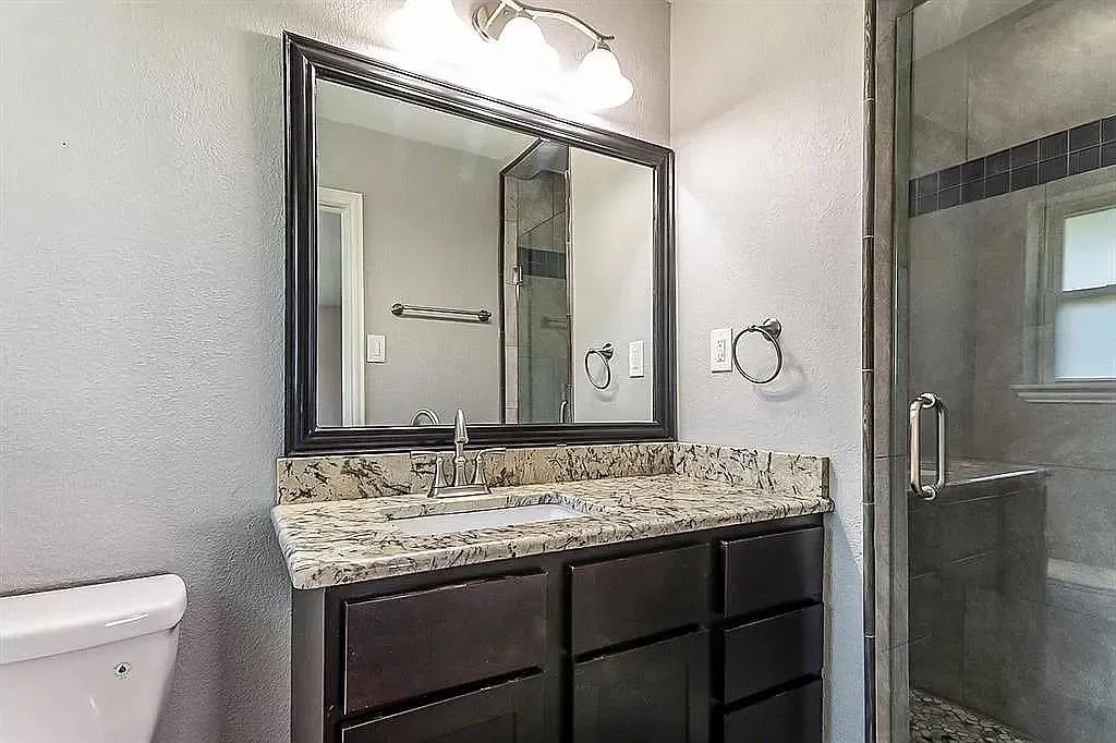 Single Family Residence For Sale in Dallas County , 5516 Forest Lane, Dallas, Texas 75230, 3 Bedroom, 2 Bathroom, 2 Garage spaces, 1,912 Sqft, built in 1956, mls#21177249, Real Estate Agent in Dallas, Homes For Sale in Dallas county, Homes For Sale in Dallas, Realtor in Dallas Texas, Real Estate Brokerage Independent Realty Texas, Luminita Cordes Realtor