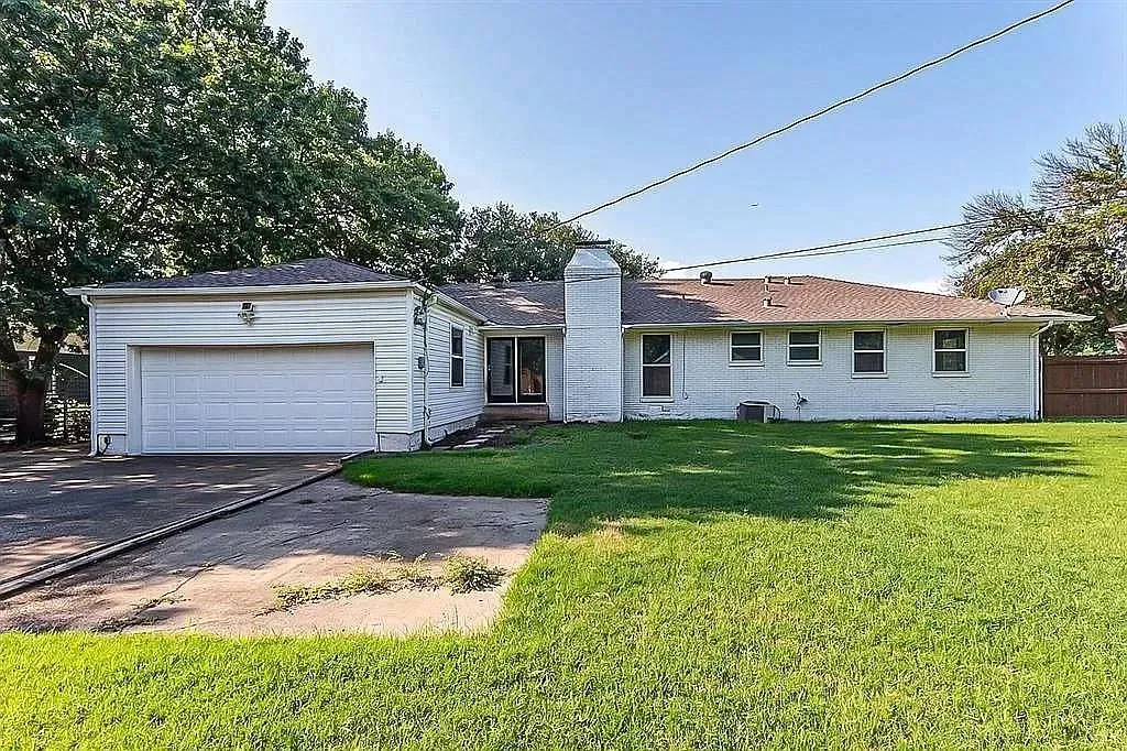 Single Family Residence For Sale in Dallas County , 5516 Forest Lane, Dallas, Texas 75230, 3 Bedroom, 2 Bathroom, 2 Garage spaces, 1,912 Sqft, built in 1956, mls#21177249, Real Estate Agent in Dallas, Homes For Sale in Dallas county, Homes For Sale in Dallas, Realtor in Dallas Texas, Real Estate Brokerage Independent Realty Texas, Luminita Cordes Realtor