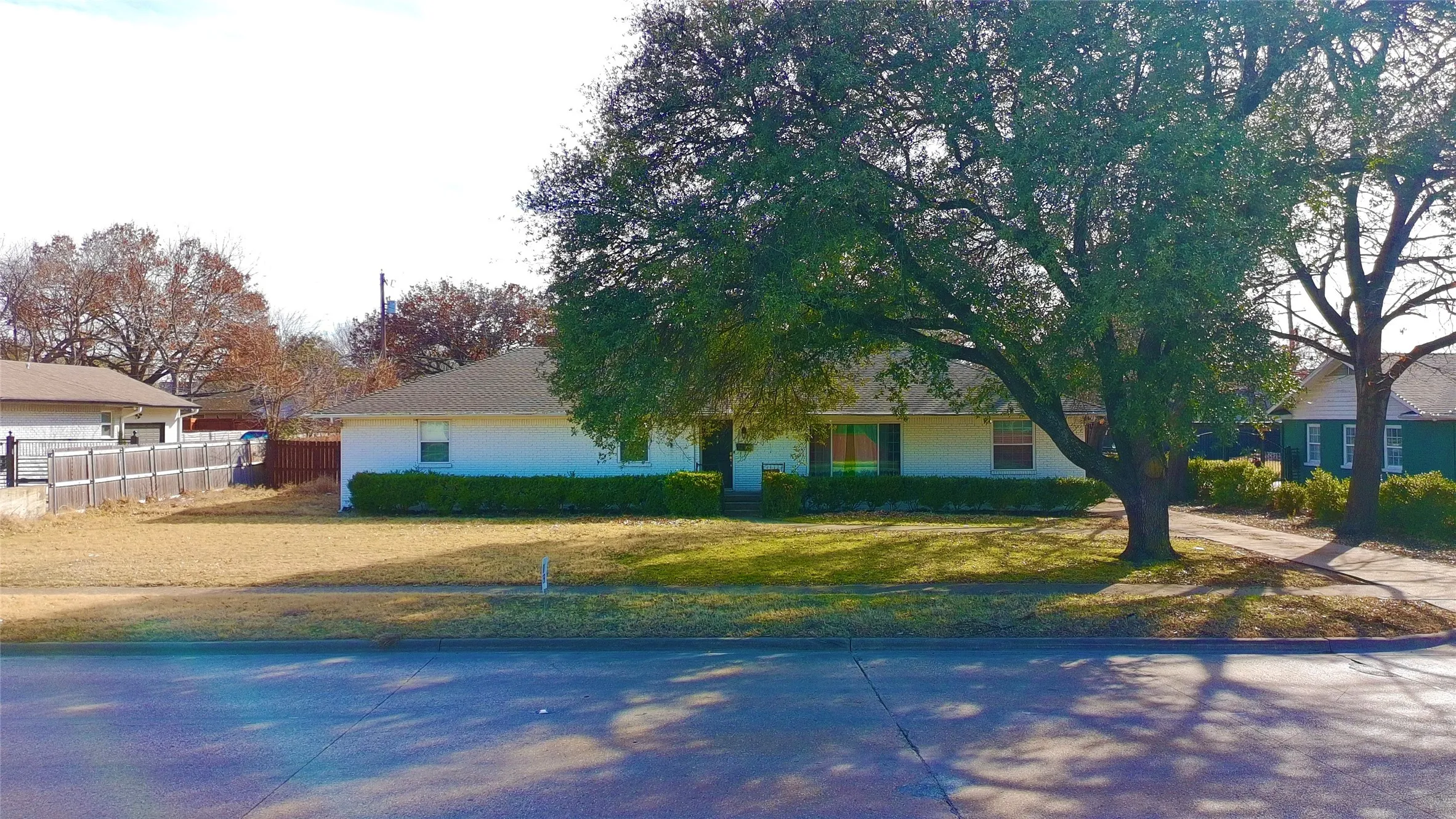 Single Family Residence For Sale in Dallas County , 5516 Forest Lane, Dallas, Texas 75230, 3 Bedroom, 2 Bathroom, 2 Garage spaces, 1,912 Sqft, built in 1956, mls#21177249, Real Estate Agent in Dallas, Homes For Sale in Dallas county, Homes For Sale in Dallas, Realtor in Dallas Texas, Real Estate Brokerage Independent Realty Texas, Luminita Cordes Realtor