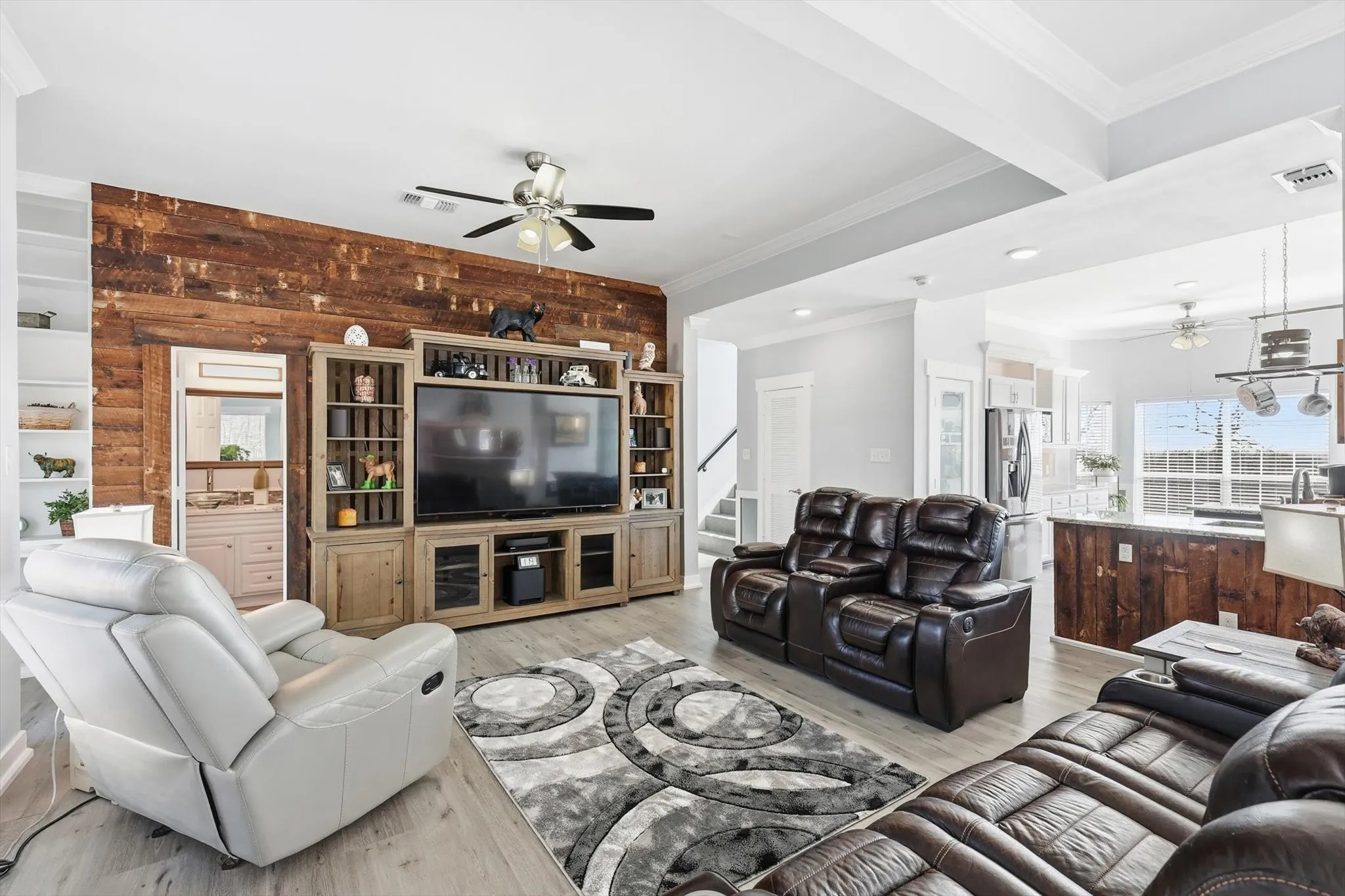 Single Family Residence For Sale in Cooke County , 10325 E Fm 922, Tioga, Texas 76271, 4 Bedroom, 4 Bathroom, 2 Garage spaces, 3,331 Sqft, built in 2000, Price $979,999, mls#21176968, Real Estate Agent in Tioga, Homes For Sale in Cooke county, Homes For Sale in Tioga, Realtor in Tioga Texas, Real Estate Brokerage Independent Realty Texas, Luminita Cordes Realtor
