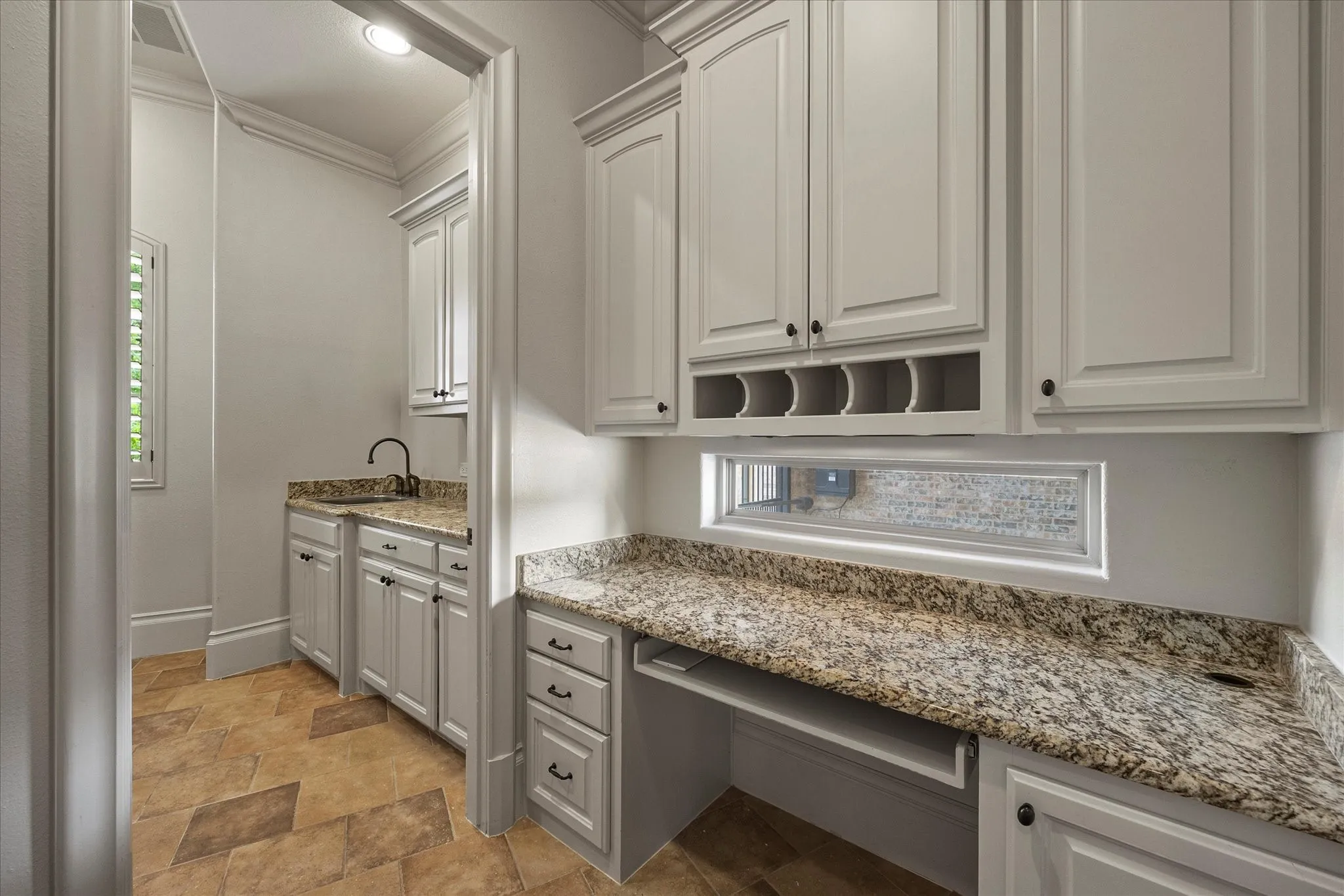 Single Family Residence For Sale in Rockwall County , 140 Manor Drive, Heath, Texas 75032, 4 Bedroom, 6 Bathroom, 4 Garage spaces, 6,049 Sqft, built in 2006, Preowned, mls#21169046, Real Estate Agent in Heath, Homes For Sale in Rockwall county, Homes For Sale in Heath, Realtor in Heath Texas, Real Estate Brokerage Independent Realty Texas, Luminita Cordes Realtor