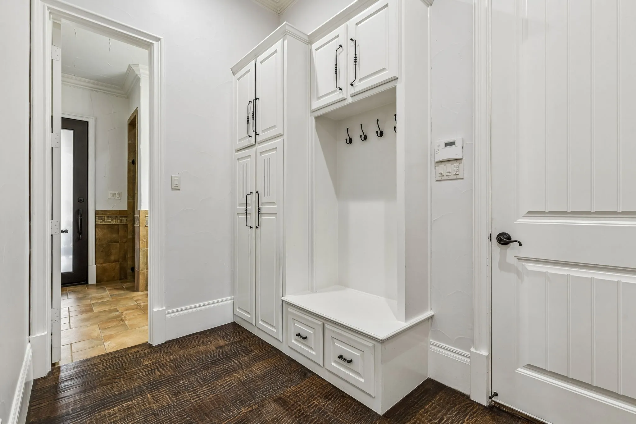 Single Family Residence For Sale in Tarrant County , 1800 Beam Drive, Southlake, Texas 76092, 5 Bedroom, 7 Bathroom, 4 Garage spaces, 6,144 Sqft, built in 2007, mls#21161535, Real Estate Agent in Southlake, Homes For Sale in Tarrant county, Homes For Sale in Southlake, Realtor in Southlake Texas, Real Estate Brokerage Independent Realty Texas, Luminita Cordes Realtor