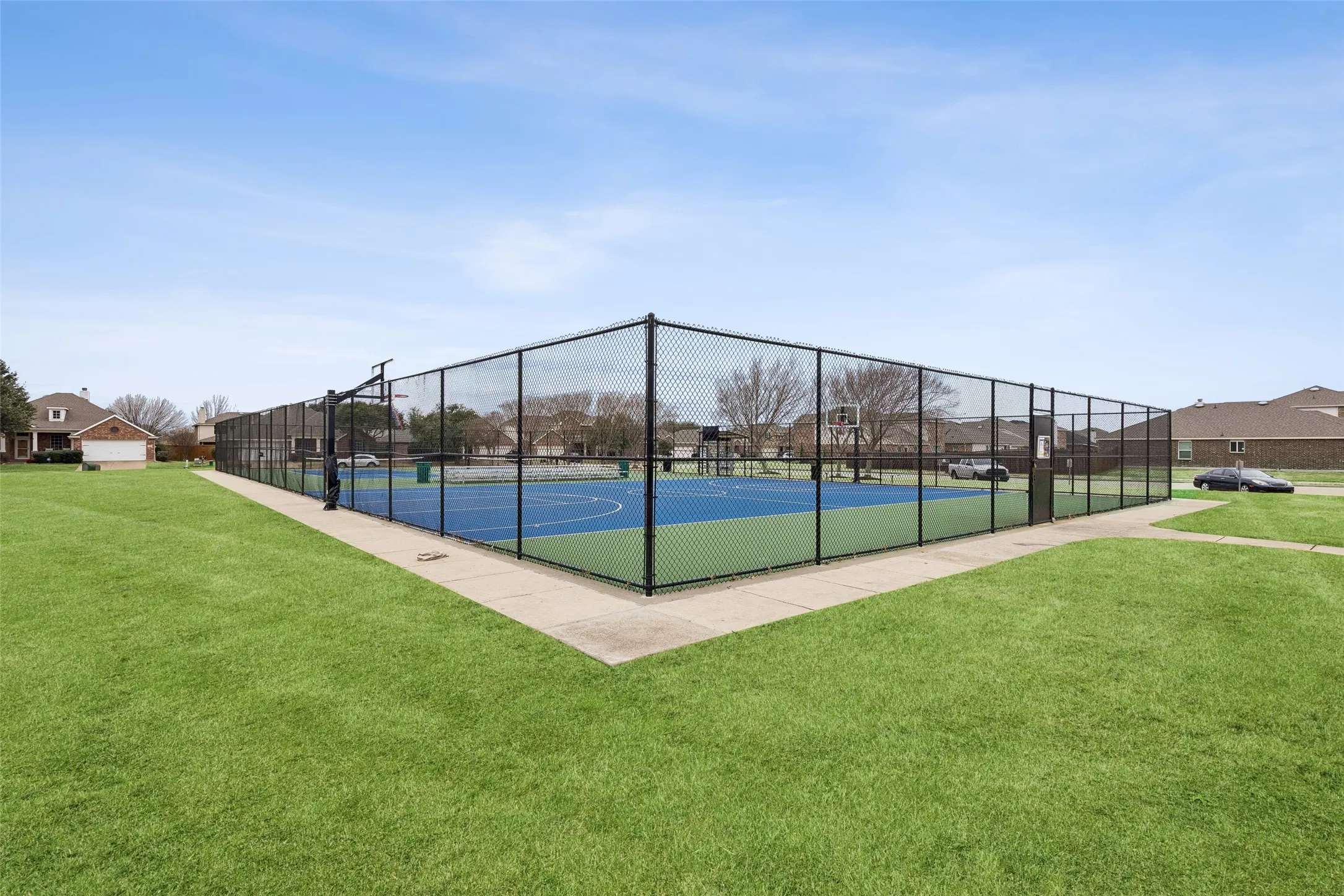 Single Family Residence For Sale in Kaufman County , 1053 Norias Drive, Forney, Texas 75126, 4 Bedrooms, 3 Bathrooms, 2 Garage spaces, 2,316 Sqft, built in 2021, Preowned, Price $325,000, mls#21176633, Real Estate Agent in Forney, Homes For Sale in Kaufman county, Homes For Sale in Forney, Realtor in Forney Texas, Real Estate Brokerage Independent Realty Texas, Luminita Cordes Realtor