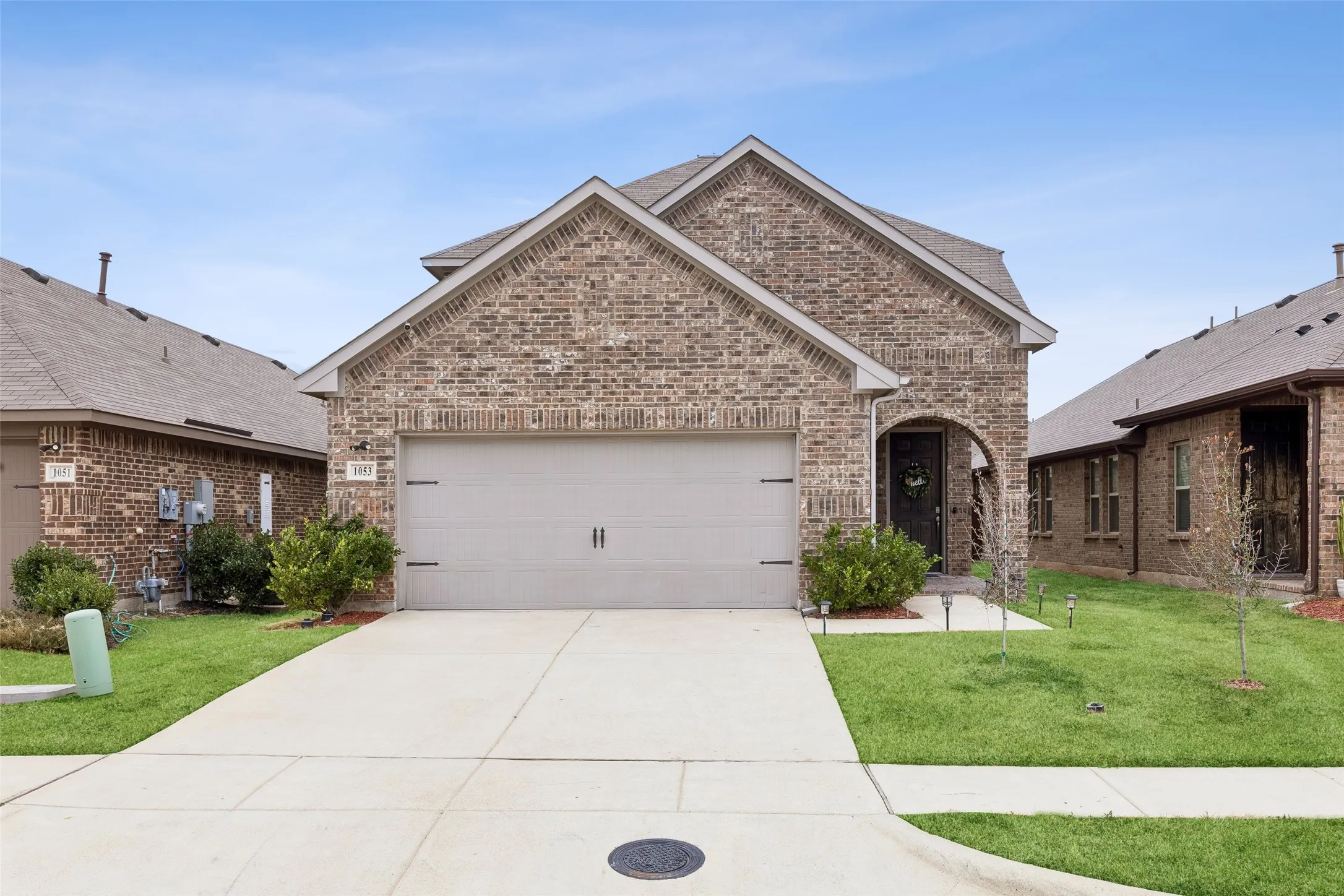 Single Family Residence For Sale in Kaufman County , 1053 Norias Drive, Forney, Texas 75126, 4 Bedrooms, 3 Bathrooms, 2 Garage spaces, 2,316 Sqft, built in 2021, Preowned, Price $325,000, mls#21176633, Real Estate Agent in Forney, Homes For Sale in Kaufman county, Homes For Sale in Forney, Realtor in Forney Texas, Real Estate Brokerage Independent Realty Texas, Luminita Cordes Realtor
