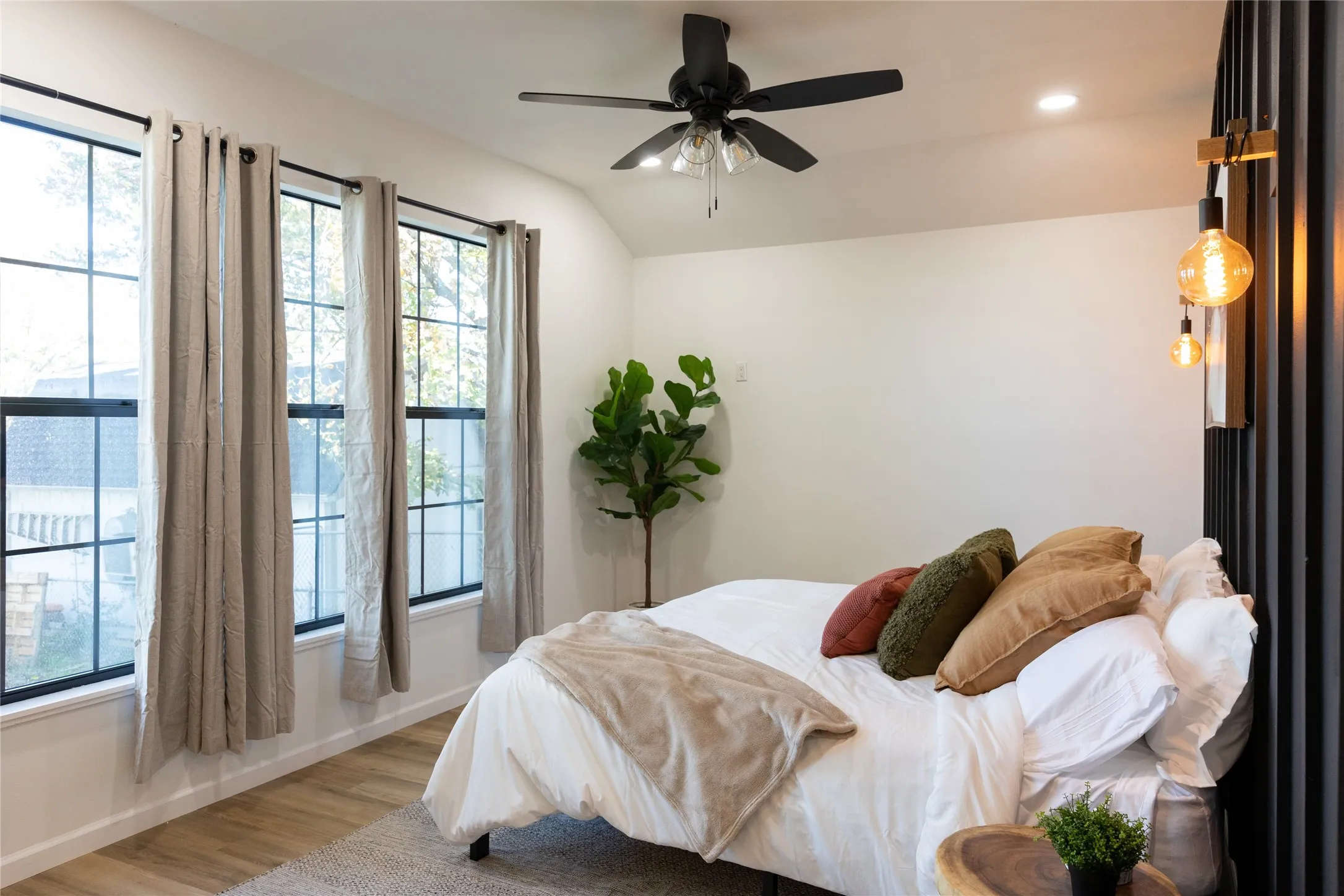 Single Family Residence For Sale in Parker County , 6808 Briar Road, Azle, Texas 76020, 3 Bedrooms, 2 Bathrooms, Garage spaces, 1,879 Sqft, built in 2022, Price $519,000, mls#21178166, Real Estate Agent in Azle, Homes For Sale in Parker county, Homes For Sale in Azle, Realtor in Azle Texas, Real Estate Brokerage Independent Realty Texas, Luminita Cordes Realtor