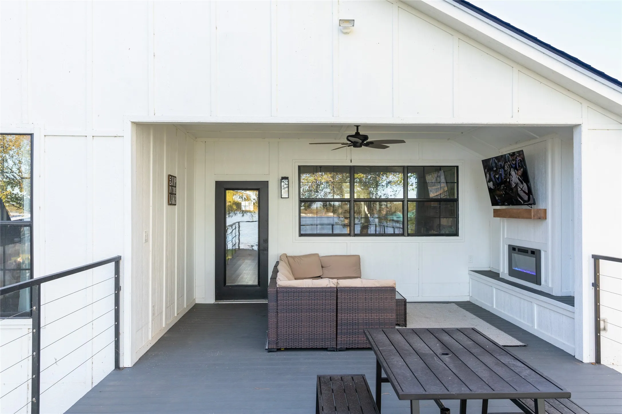 Single Family Residence For Sale in Parker County , 6808 Briar Road, Azle, Texas 76020, 3 Bedrooms, 2 Bathrooms, Garage spaces, 1,879 Sqft, built in 2022, Price $519,000, mls#21178166, Real Estate Agent in Azle, Homes For Sale in Parker county, Homes For Sale in Azle, Realtor in Azle Texas, Real Estate Brokerage Independent Realty Texas, Luminita Cordes Realtor