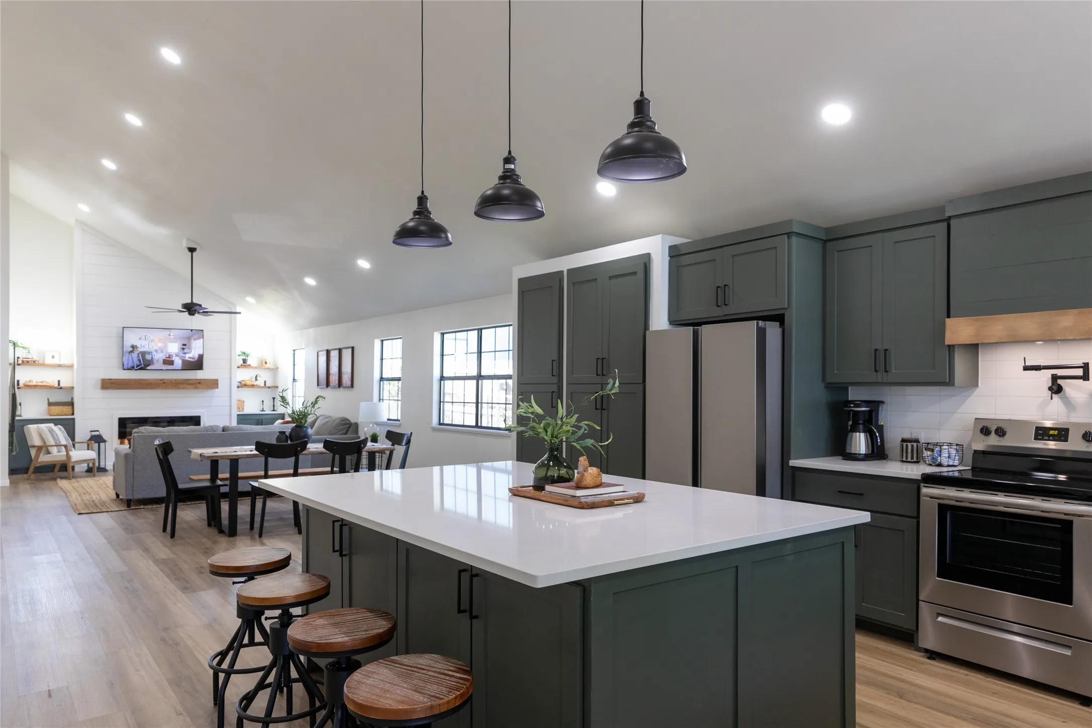Single Family Residence For Sale in Parker County , 6808 Briar Road, Azle, Texas 76020, 3 Bedrooms, 2 Bathrooms, Garage spaces, 1,879 Sqft, built in 2022, Price $519,000, mls#21178166, Real Estate Agent in Azle, Homes For Sale in Parker county, Homes For Sale in Azle, Realtor in Azle Texas, Real Estate Brokerage Independent Realty Texas, Luminita Cordes Realtor