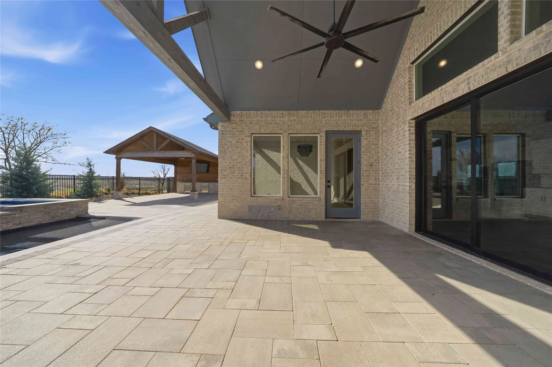 Single Family Residence For Sale in Collin County , 1410 Binkley Avenue, Prosper, Texas 75078, 4 Bedroom, 5 Bathroom, 3 Garage spaces, 3,411 Sqft, built in 2021, Preowned, mls#21177245, Real Estate Agent in Prosper, Homes For Sale in Collin county, Homes For Sale in Prosper, Realtor in Prosper Texas, Real Estate Brokerage Independent Realty Texas, Luminita Cordes Realtor