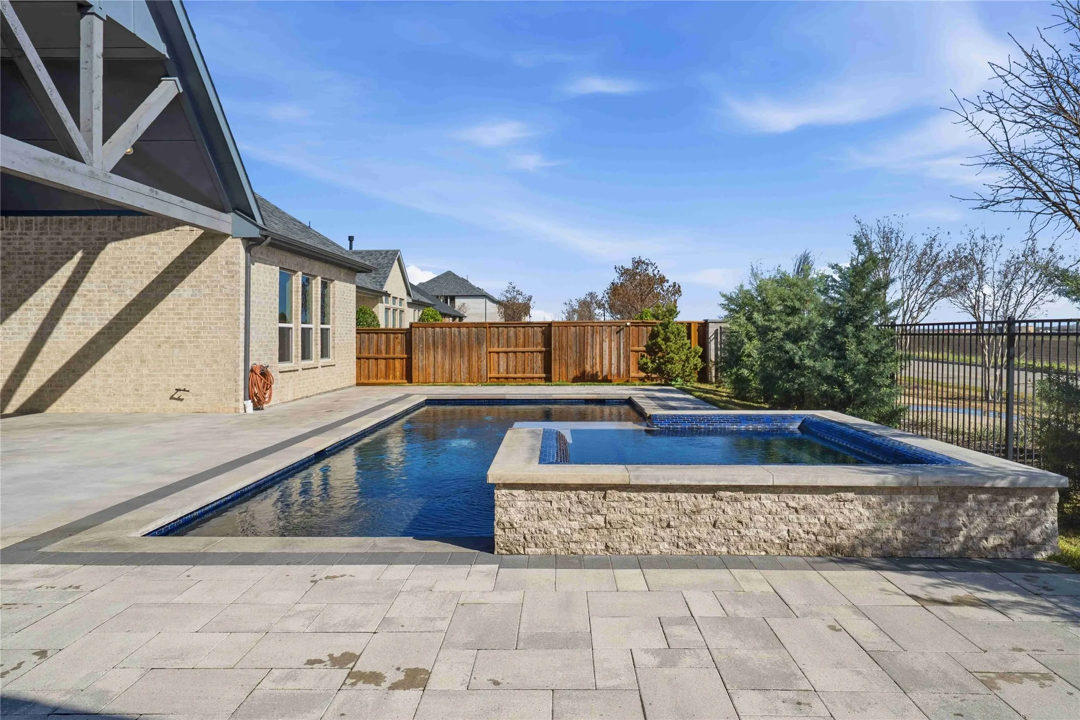 Single Family Residence For Sale in Collin County , 1410 Binkley Avenue, Prosper, Texas 75078, 4 Bedroom, 5 Bathroom, 3 Garage spaces, 3,411 Sqft, built in 2021, Preowned, mls#21177245, Real Estate Agent in Prosper, Homes For Sale in Collin county, Homes For Sale in Prosper, Realtor in Prosper Texas, Real Estate Brokerage Independent Realty Texas, Luminita Cordes Realtor