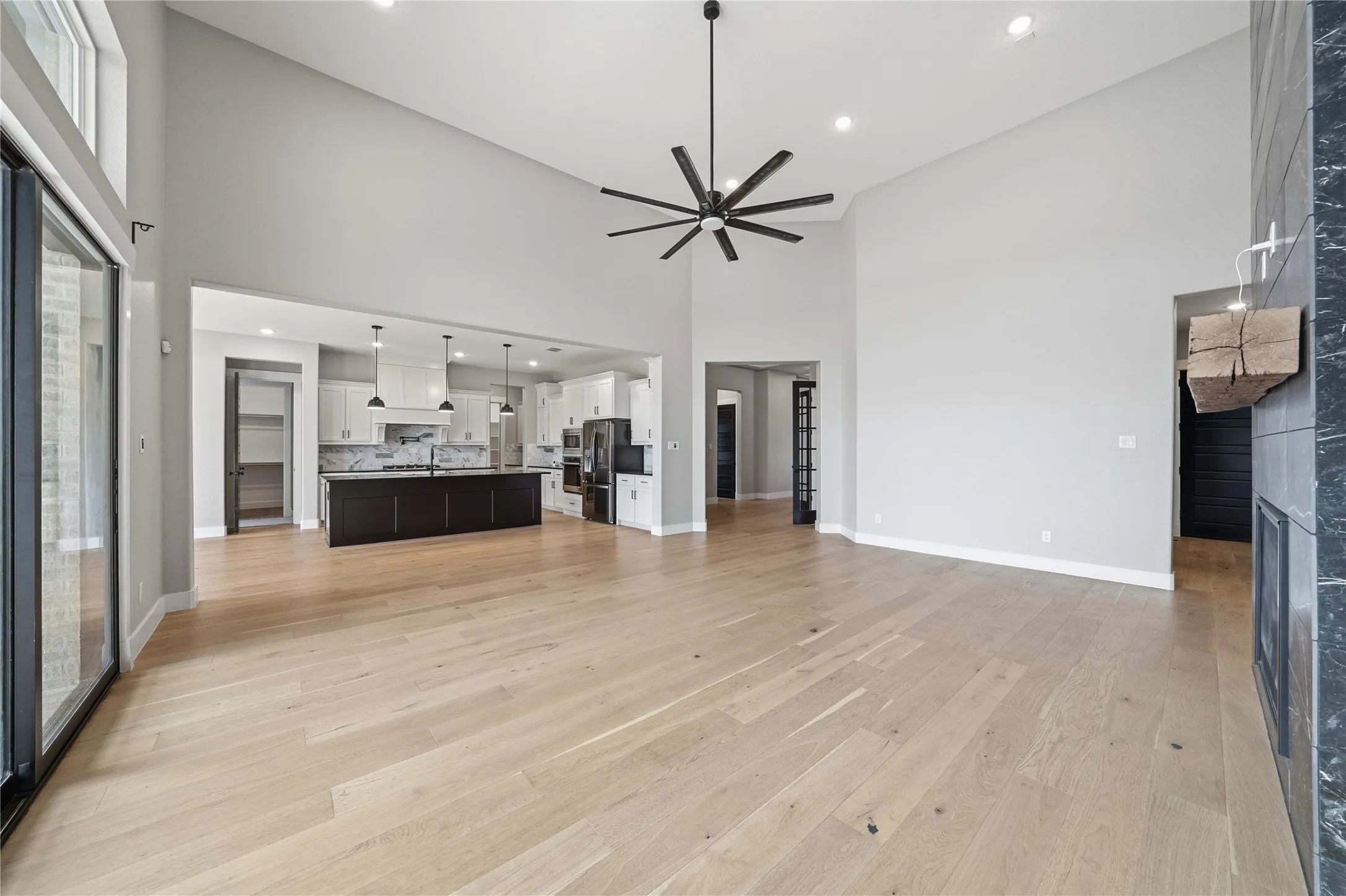 Single Family Residence For Sale in Collin County , 1410 Binkley Avenue, Prosper, Texas 75078, 4 Bedroom, 5 Bathroom, 3 Garage spaces, 3,411 Sqft, built in 2021, Preowned, mls#21177245, Real Estate Agent in Prosper, Homes For Sale in Collin county, Homes For Sale in Prosper, Realtor in Prosper Texas, Real Estate Brokerage Independent Realty Texas, Luminita Cordes Realtor
