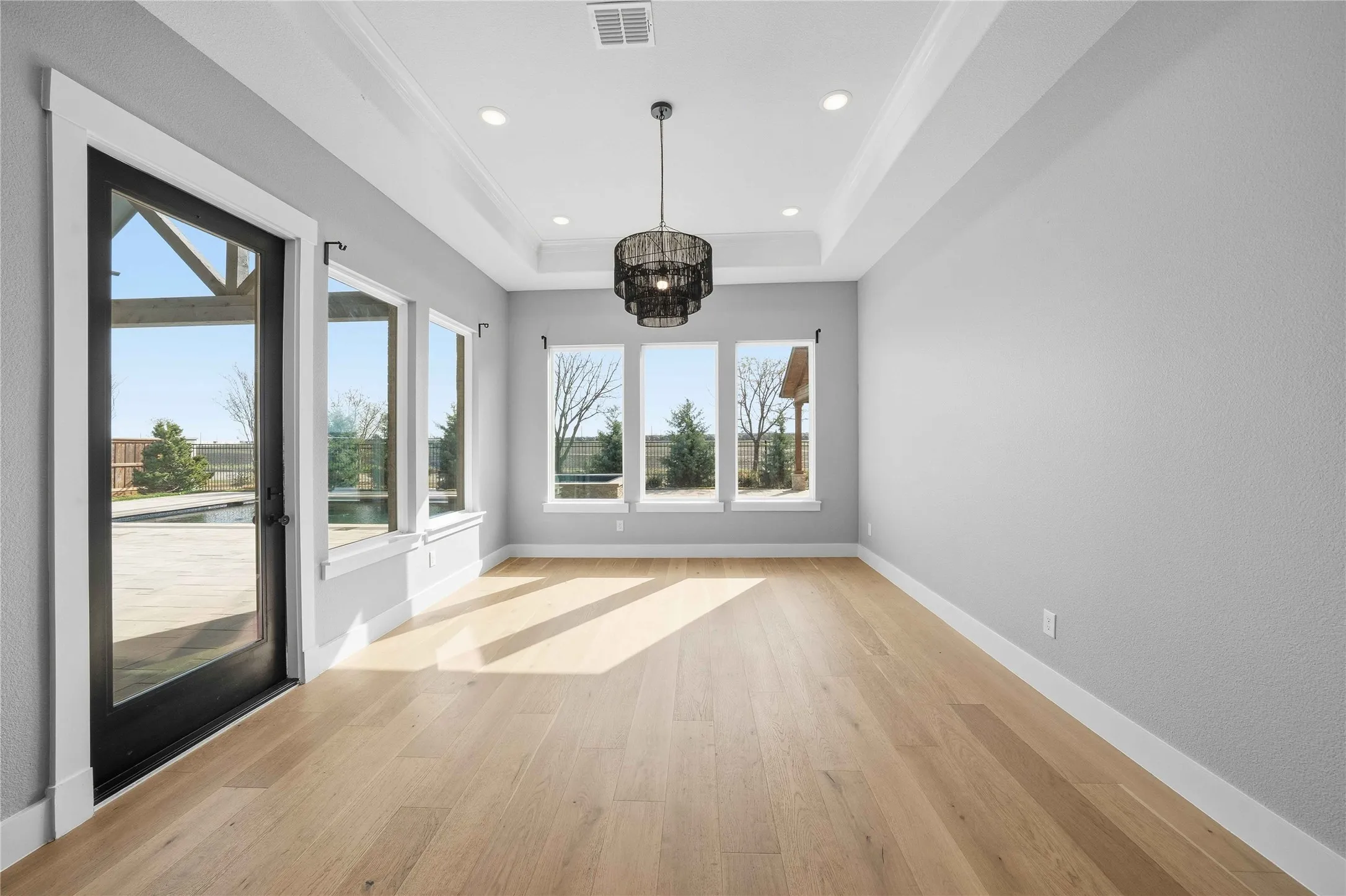 Single Family Residence For Sale in Collin County , 1410 Binkley Avenue, Prosper, Texas 75078, 4 Bedroom, 5 Bathroom, 3 Garage spaces, 3,411 Sqft, built in 2021, Preowned, mls#21177245, Real Estate Agent in Prosper, Homes For Sale in Collin county, Homes For Sale in Prosper, Realtor in Prosper Texas, Real Estate Brokerage Independent Realty Texas, Luminita Cordes Realtor