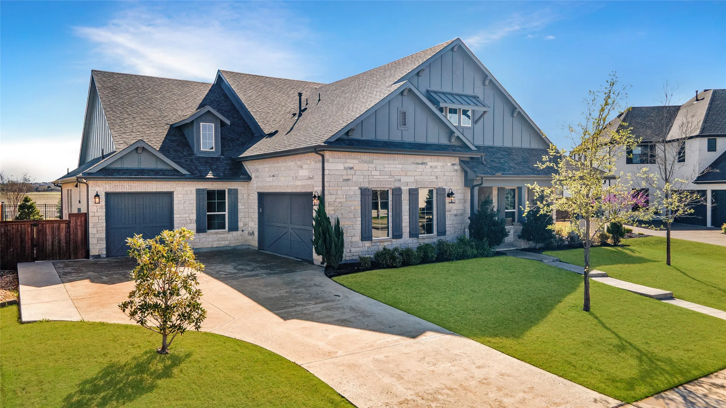Single Family Residence For Sale in Collin County , 1410 Binkley Avenue, Prosper, Texas 75078, 4 Bedroom, 5 Bathroom, 3 Garage spaces, 3,411 Sqft, built in 2021, Preowned, mls#21177245, Real Estate Agent in Prosper, Homes For Sale in Collin county, Homes For Sale in Prosper, Realtor in Prosper Texas, Real Estate Brokerage Independent Realty Texas, Luminita Cordes Realtor