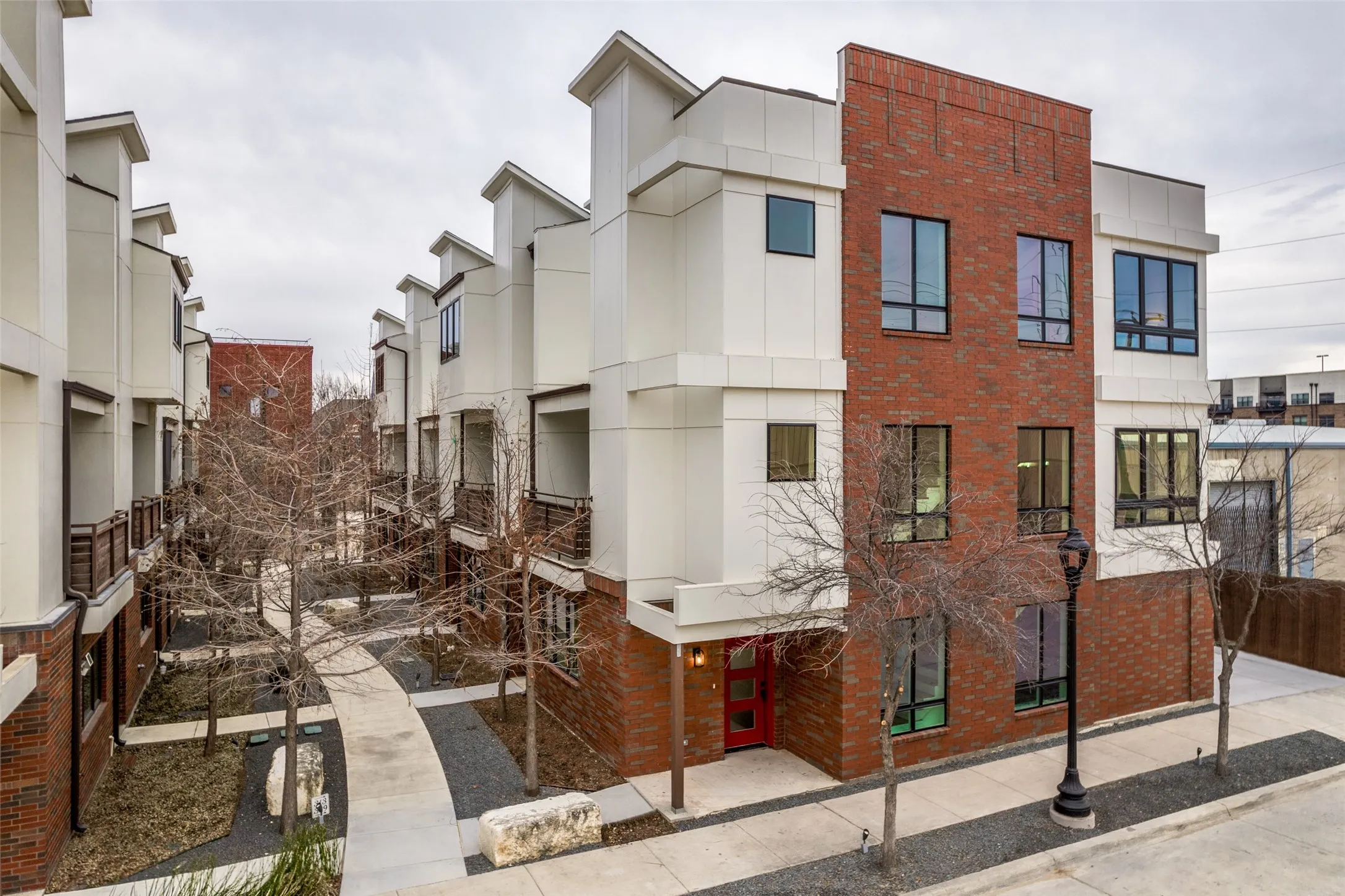 Townhouse For Sale in Tarrant County , 337 College Avenue, Fort Worth, Texas 76104, 2 Bedroom, 3 Bathroom, 2 Garage spaces, 1,987 Sqft, built in 2026, New Construction - Complete, mls#21175004, Real Estate Agent in Fort Worth, Homes For Sale in Tarrant county, Homes For Sale in Fort Worth, Realtor in Fort Worth Texas, Real Estate Brokerage Independent Realty Texas, Luminita Cordes Realtor