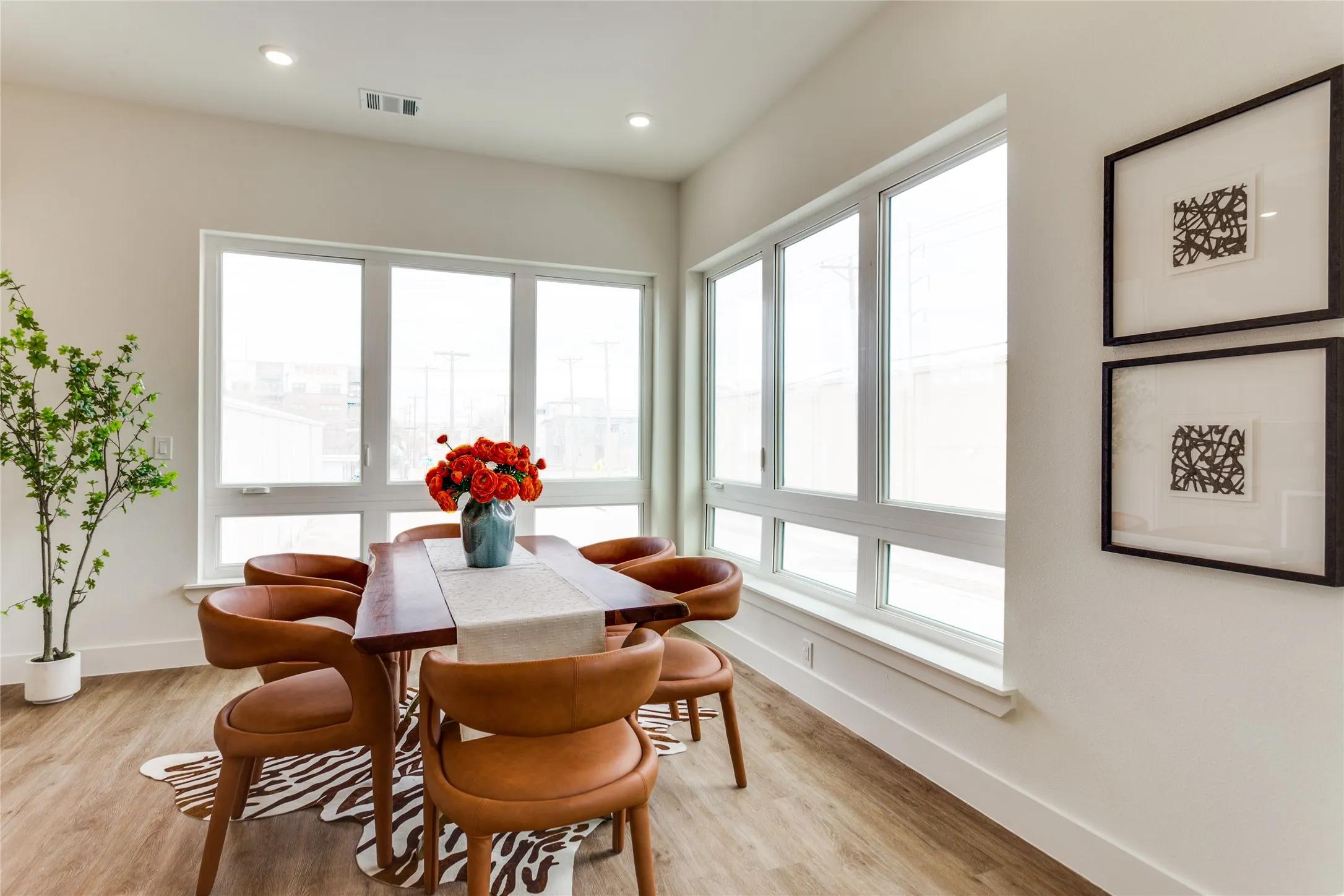 Townhouse For Sale in Tarrant County , 337 College Avenue, Fort Worth, Texas 76104, 2 Bedroom, 3 Bathroom, 2 Garage spaces, 1,987 Sqft, built in 2026, New Construction - Complete, mls#21175004, Real Estate Agent in Fort Worth, Homes For Sale in Tarrant county, Homes For Sale in Fort Worth, Realtor in Fort Worth Texas, Real Estate Brokerage Independent Realty Texas, Luminita Cordes Realtor
