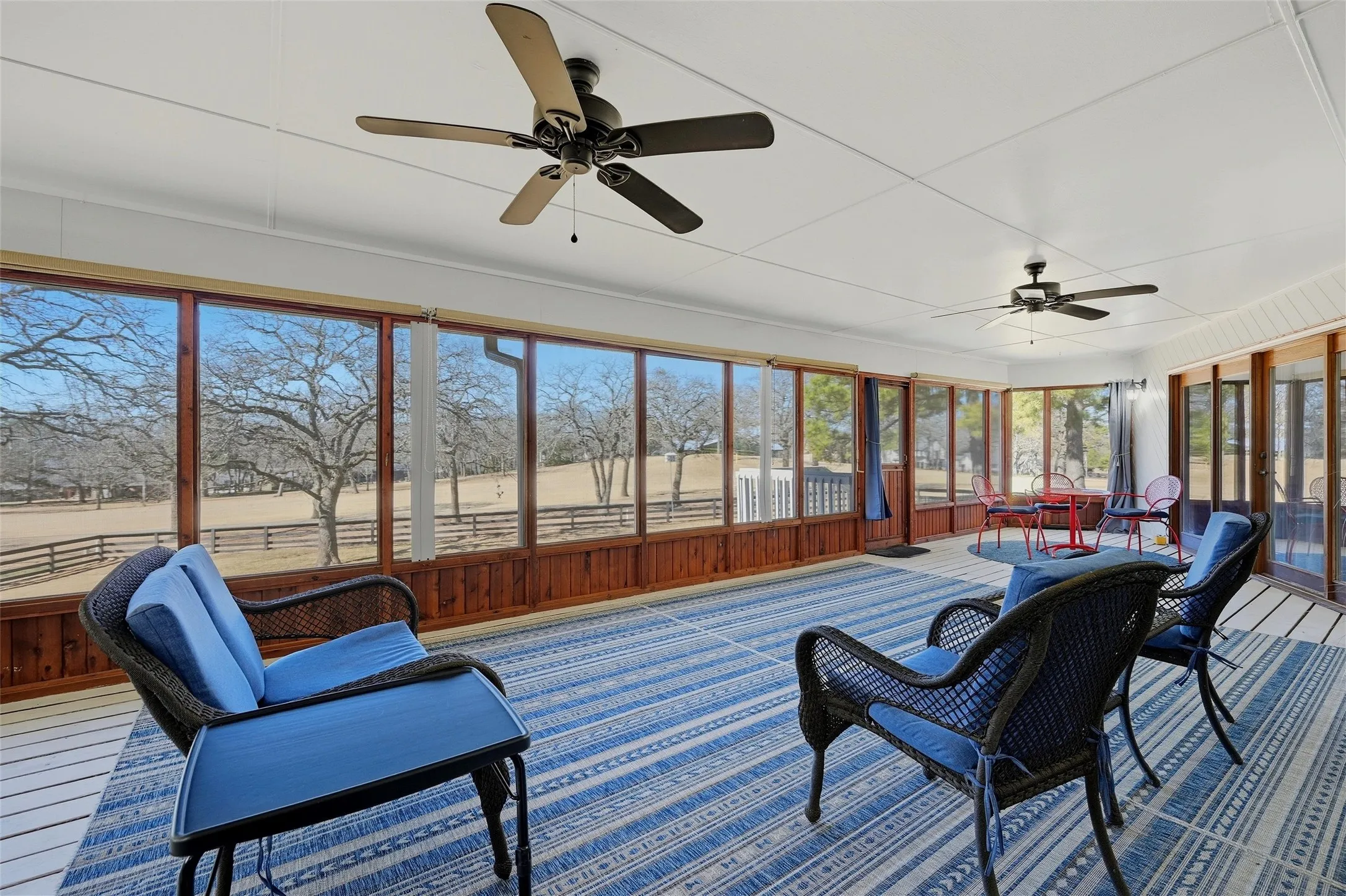 Single Family Residence For Sale in Cooke County , 231 Cayuga Trail, Lake Kiowa, Texas 76240, 2 Bedroom, 3 Bathroom, 2 Garage spaces, 2,422 Sqft, built in 1983, Preowned, mls#21178290, Real Estate Agent in Lake Kiowa, Homes For Sale in Cooke county, Homes For Sale in Lake Kiowa, Realtor in Lake Kiowa Texas, Real Estate Brokerage Independent Realty Texas, Luminita Cordes Realtor