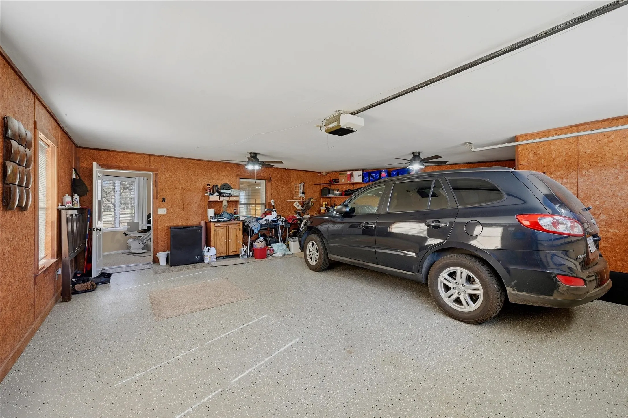 Single Family Residence For Sale in Cooke County , 231 Cayuga Trail, Lake Kiowa, Texas 76240, 2 Bedroom, 3 Bathroom, 2 Garage spaces, 2,422 Sqft, built in 1983, Preowned, mls#21178290, Real Estate Agent in Lake Kiowa, Homes For Sale in Cooke county, Homes For Sale in Lake Kiowa, Realtor in Lake Kiowa Texas, Real Estate Brokerage Independent Realty Texas, Luminita Cordes Realtor