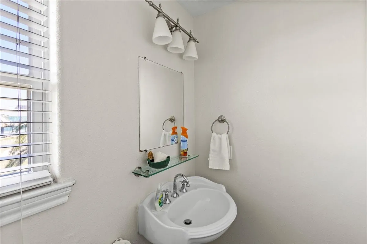 Bathroom featuring sink