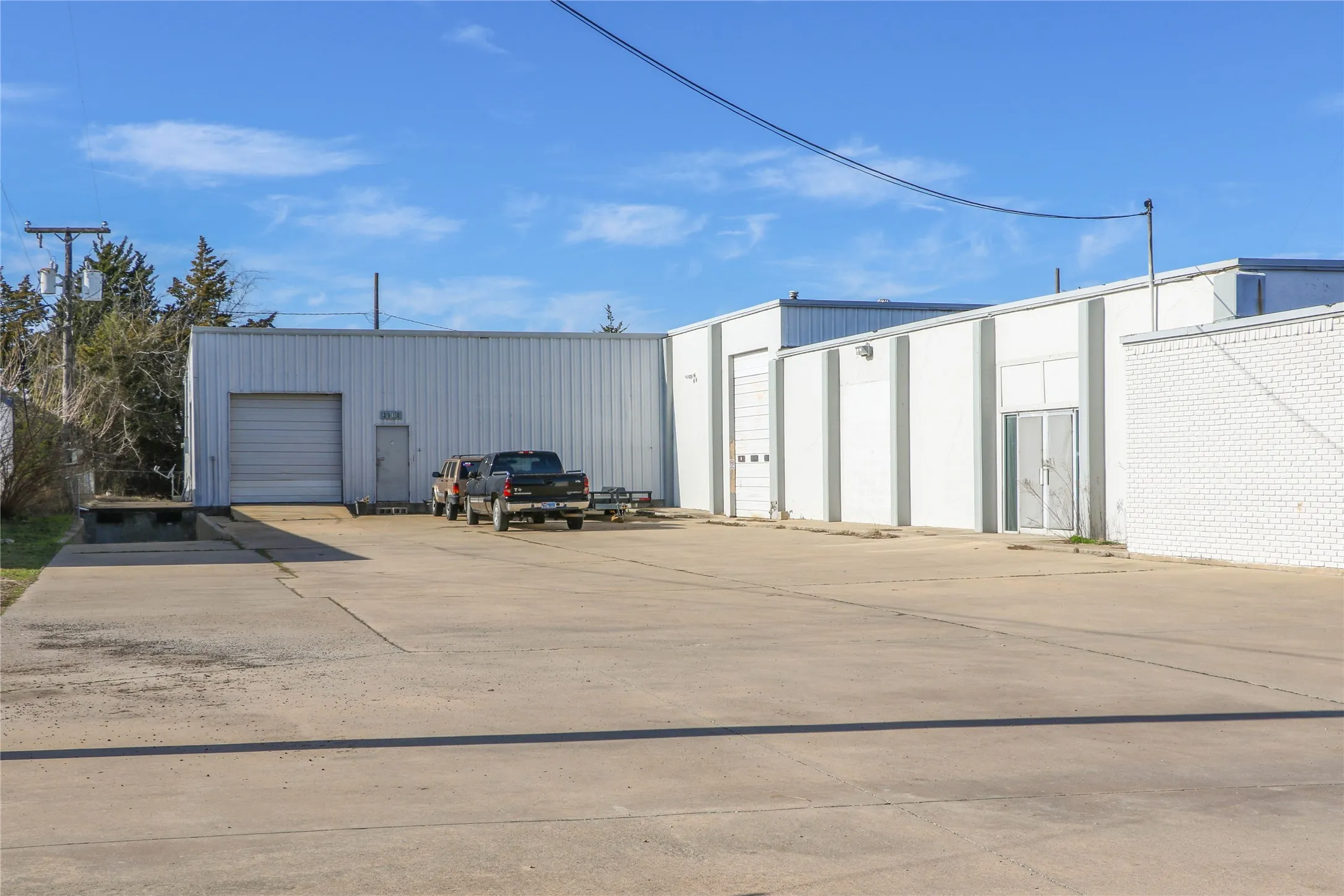 Industrial For Sale in Grayson County , 3910 Frisco, Sherman, Texas 75090, 0, 0, Garage spaces, 0 Sqft, built in 1965, Preowned, Price $700,000, mls#21178563, Real Estate Agent in Sherman, Homes For Sale in Grayson county, Homes For Sale in Sherman, Realtor in Sherman Texas, Real Estate Brokerage Independent Realty Texas, Luminita Cordes Realtor
