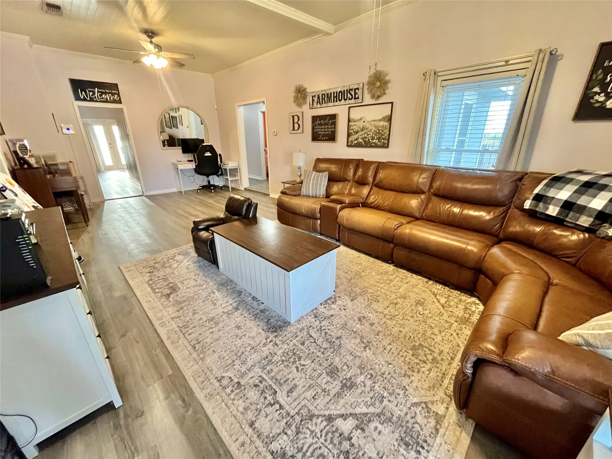 Single Family Residence For Sale in Hamilton County , 522 E Standifer Street, Hamilton, Texas 76531, 4 Bedroom, 2 Bathroom, Garage spaces, 2,058 Sqft, built in 1935, mls#21178584, Real Estate Agent in Hamilton, Homes For Sale in Hamilton county, Homes For Sale in Hamilton, Realtor in Hamilton Texas, Real Estate Brokerage Independent Realty Texas, Luminita Cordes Realtor