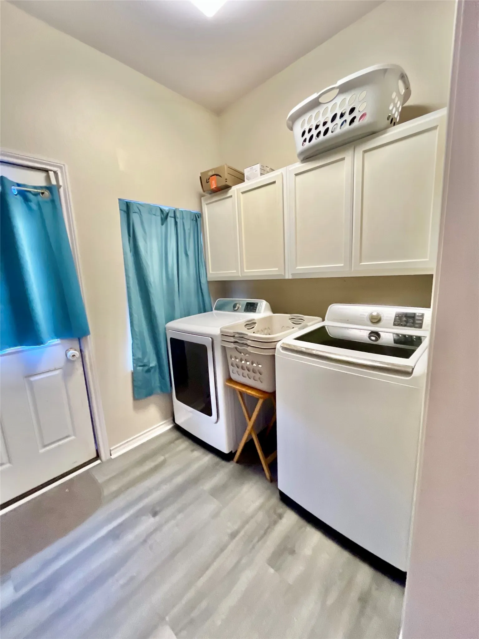 Single Family Residence For Sale in Hamilton County , 522 E Standifer Street, Hamilton, Texas 76531, 4 Bedroom, 2 Bathroom, Garage spaces, 2,058 Sqft, built in 1935, mls#21178584, Real Estate Agent in Hamilton, Homes For Sale in Hamilton county, Homes For Sale in Hamilton, Realtor in Hamilton Texas, Real Estate Brokerage Independent Realty Texas, Luminita Cordes Realtor