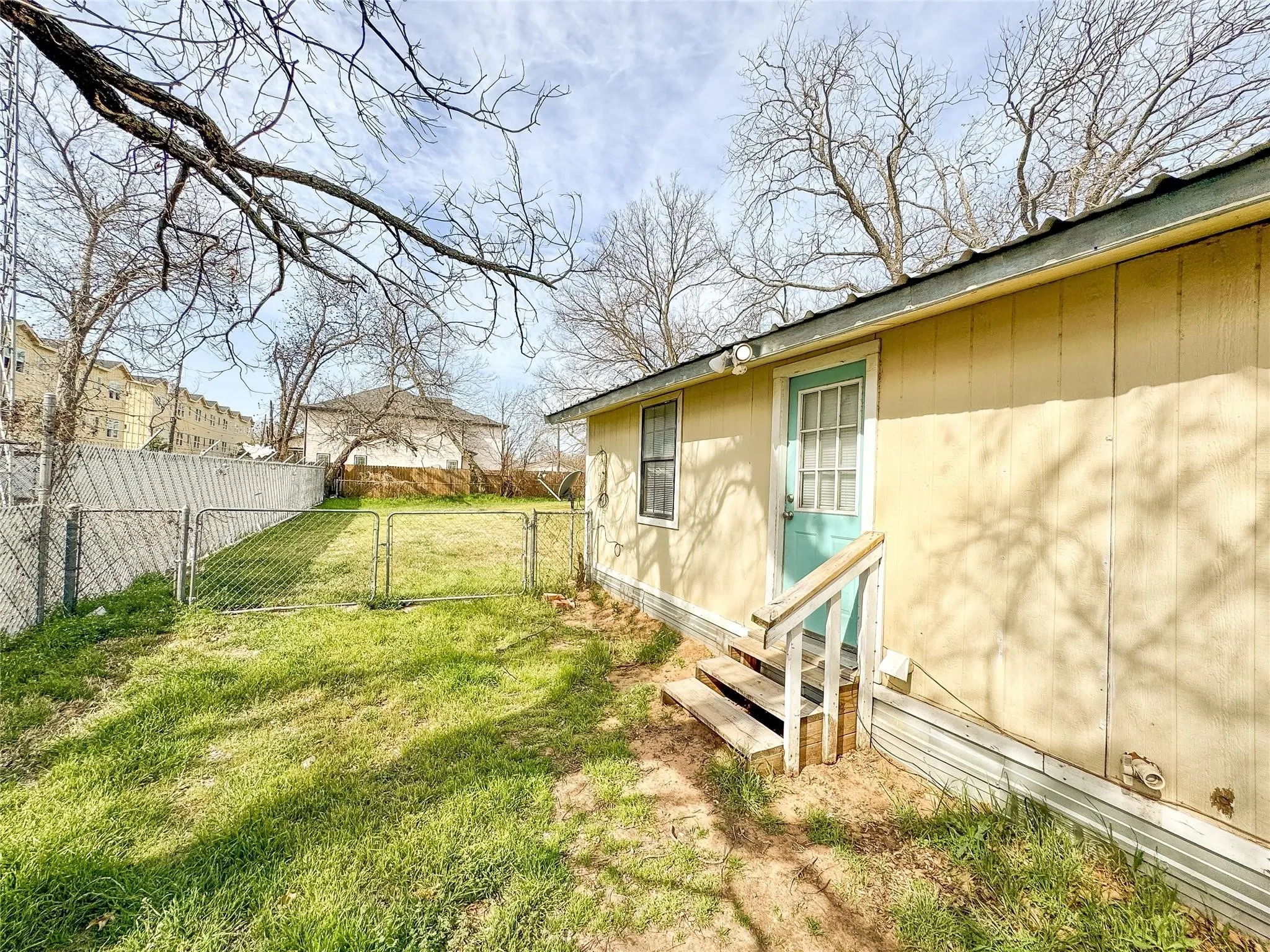 For Sale in Erath County , 1425, 1435, 420 Groesbeck & Lillian, Stephenville, Texas 76401, 9 Bedroom, 3 Bathroom, Garage spaces, 0 Sqft, built in 1910, mls#21174858, Real Estate Agent in Stephenville, Homes For Sale in Erath county, Homes For Sale in Stephenville, Realtor in Stephenville Texas, Real Estate Brokerage Independent Realty Texas, Luminita Cordes Realtor
