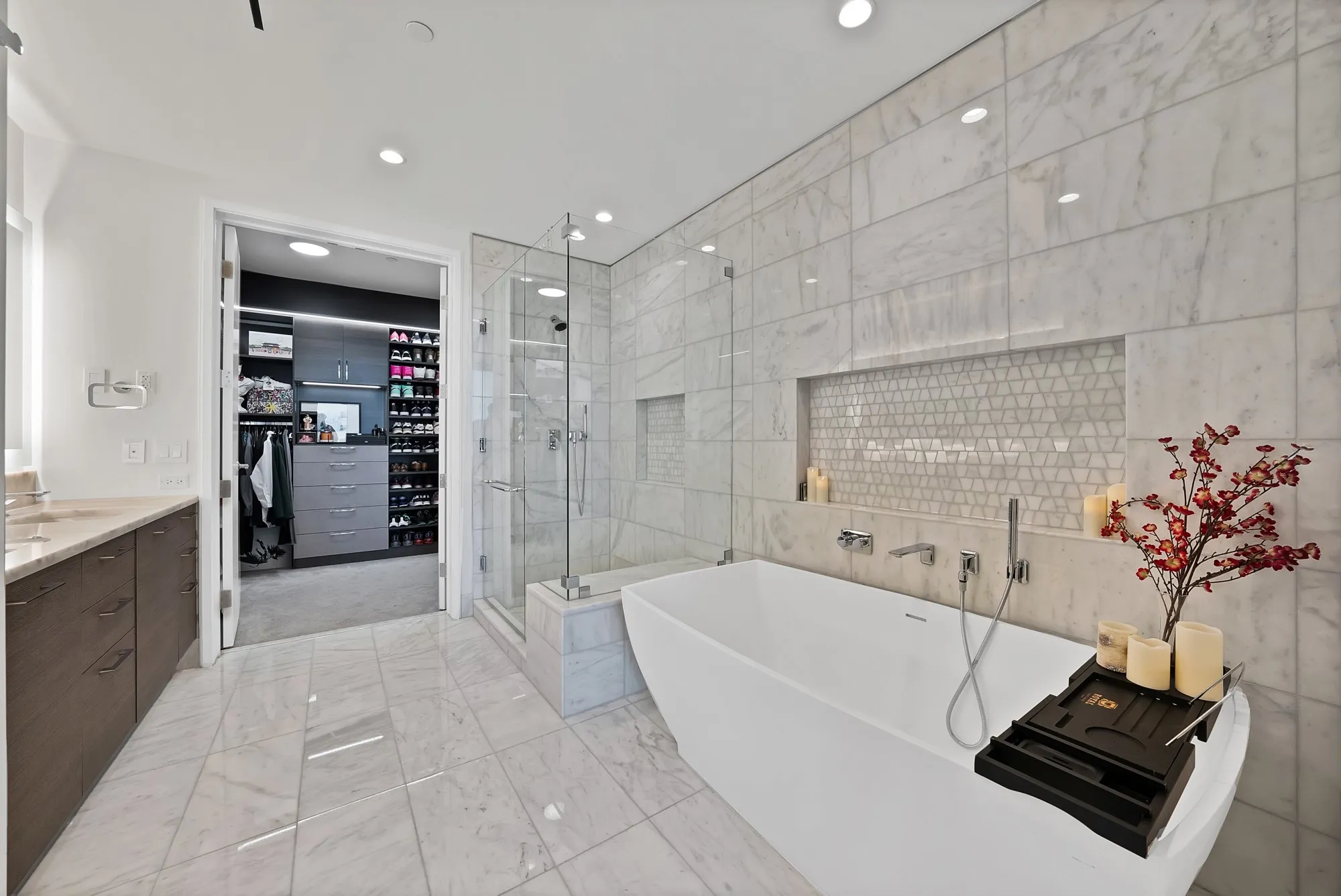 Condominium For Sale in Collin County , 7901 Windrose Avenue 1402, Plano, Texas 75024, 2 Bedroom, 2 Bathroom, 2 Garage spaces, 1,540 Sqft, built in 2019, Preowned, mls#21178363, Real Estate Agent in Plano, Homes For Sale in Collin county, Homes For Sale in Plano, Realtor in Plano Texas, Real Estate Brokerage Independent Realty Texas, Luminita Cordes Realtor