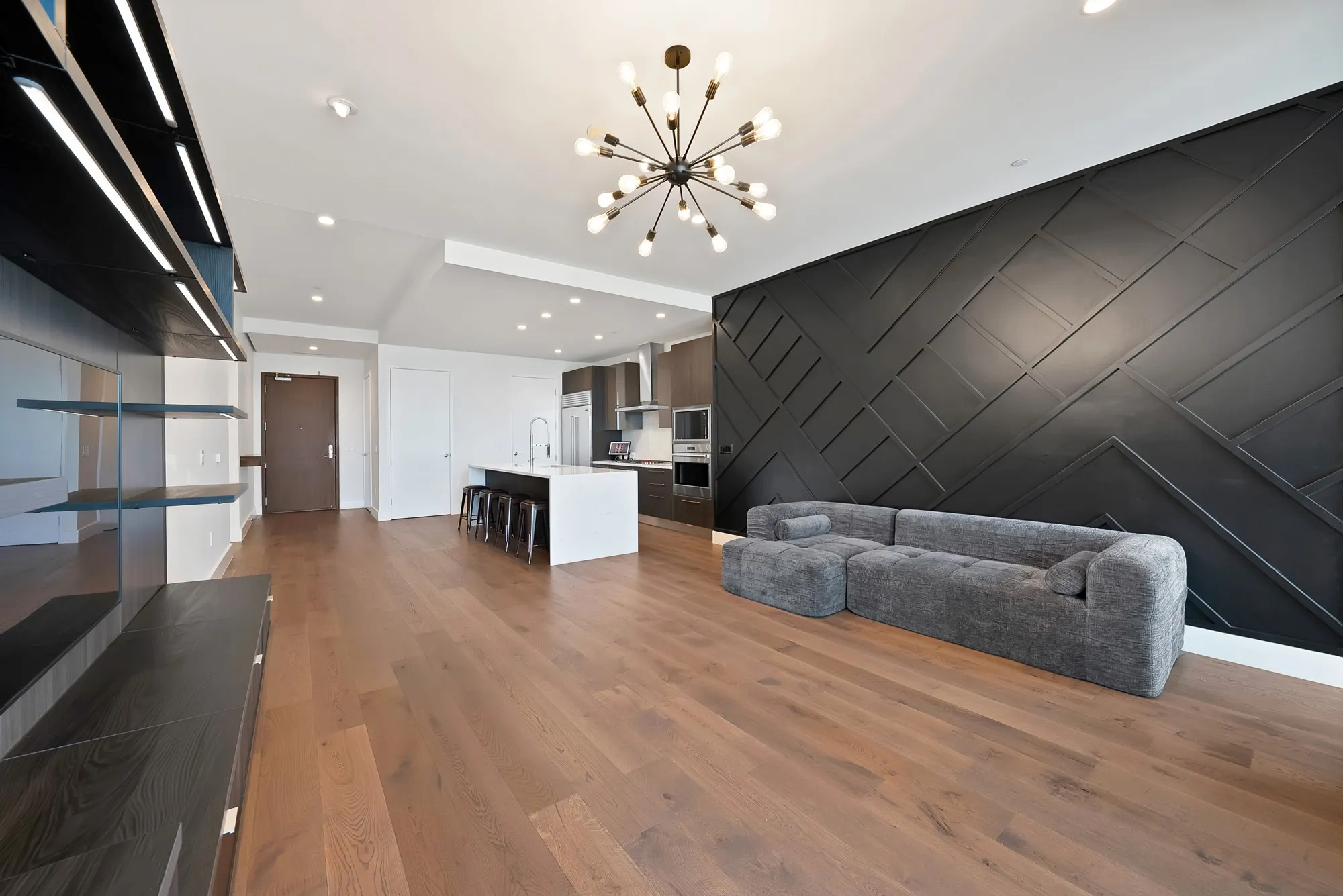 Condominium For Sale in Collin County , 7901 Windrose Avenue 1402, Plano, Texas 75024, 2 Bedroom, 2 Bathroom, 2 Garage spaces, 1,540 Sqft, built in 2019, Preowned, mls#21178363, Real Estate Agent in Plano, Homes For Sale in Collin county, Homes For Sale in Plano, Realtor in Plano Texas, Real Estate Brokerage Independent Realty Texas, Luminita Cordes Realtor