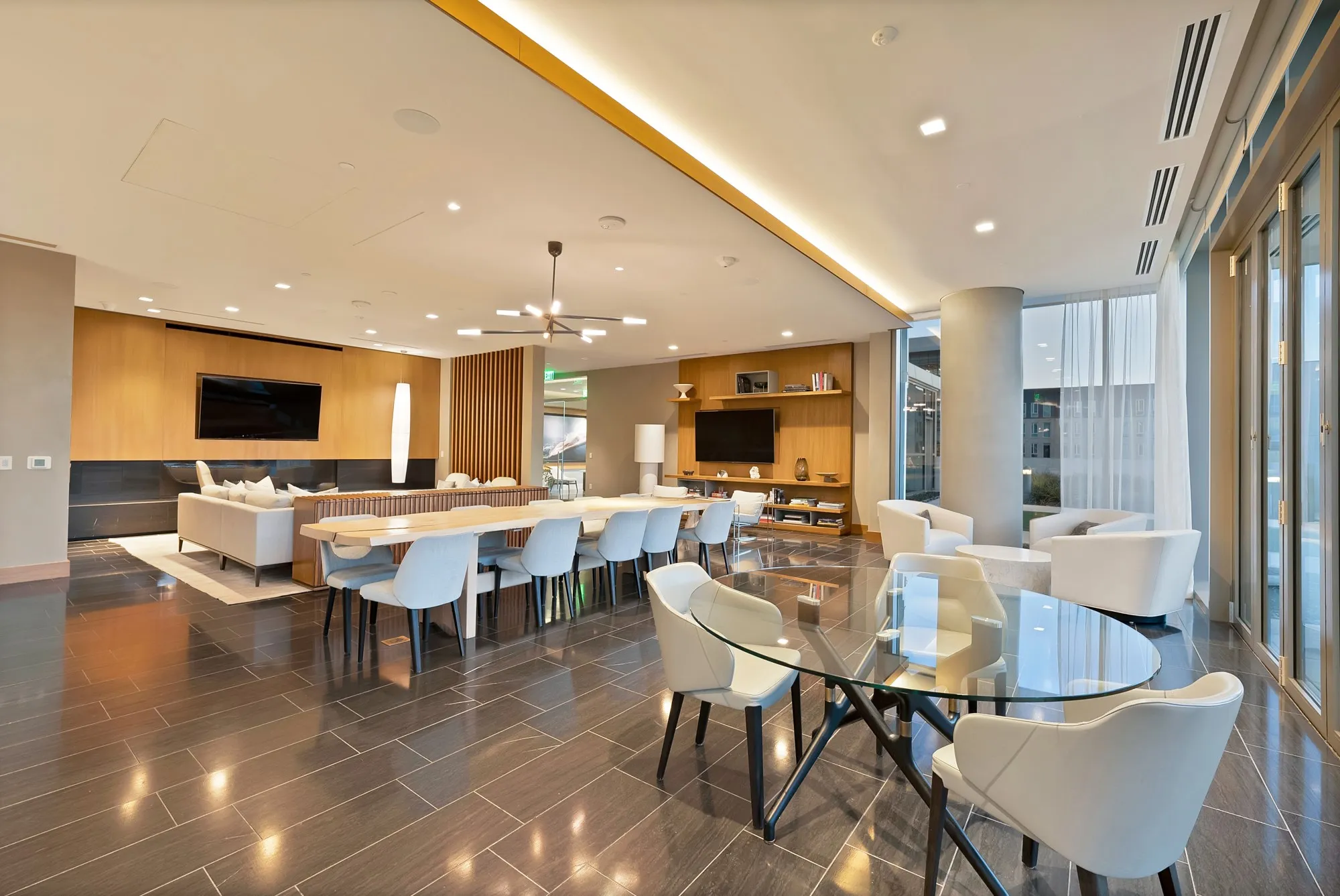 Condominium For Sale in Collin County , 7901 Windrose Avenue 1402, Plano, Texas 75024, 2 Bedroom, 2 Bathroom, 2 Garage spaces, 1,540 Sqft, built in 2019, Preowned, mls#21178363, Real Estate Agent in Plano, Homes For Sale in Collin county, Homes For Sale in Plano, Realtor in Plano Texas, Real Estate Brokerage Independent Realty Texas, Luminita Cordes Realtor