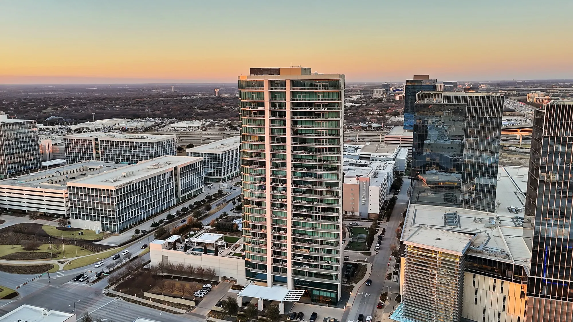 Condominium For Sale in Collin County , 7901 Windrose Avenue 1402, Plano, Texas 75024, 2 Bedroom, 2 Bathroom, 2 Garage spaces, 1,540 Sqft, built in 2019, Preowned, mls#21178363, Real Estate Agent in Plano, Homes For Sale in Collin county, Homes For Sale in Plano, Realtor in Plano Texas, Real Estate Brokerage Independent Realty Texas, Luminita Cordes Realtor