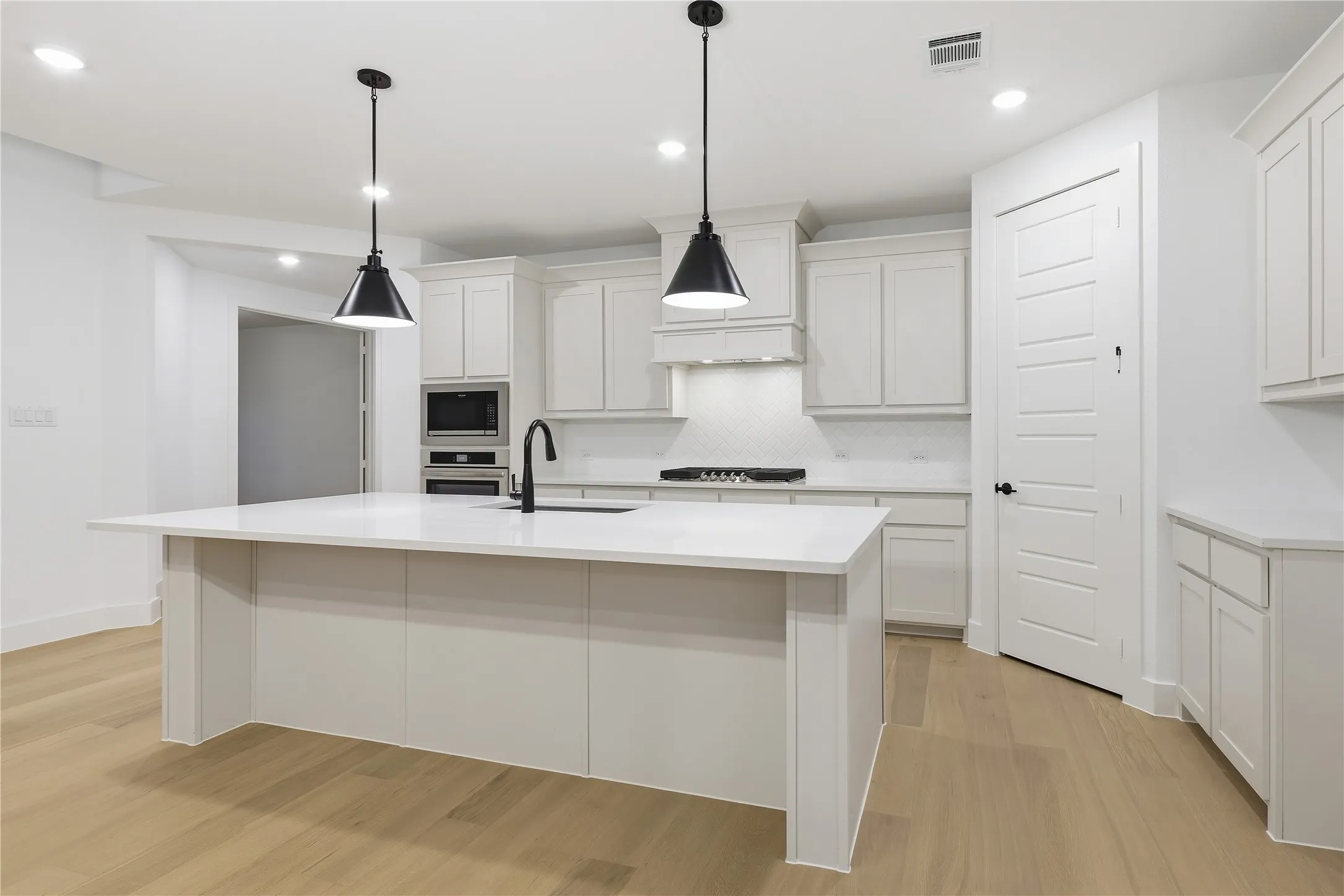Single Family Residence For Sale in Johnson County , 1657 Cedar Elm Way, Burleson, Texas 76028, 4 Bedroom, 3 Bathroom, 3 Garage spaces, 3,221 Sqft, built in 2026, New Construction - Incomplete, mls#21178791, Real Estate Agent in Burleson, Homes For Sale in Johnson county, Homes For Sale in Burleson, Realtor in Burleson Texas, Real Estate Brokerage Independent Realty Texas, Luminita Cordes Realtor