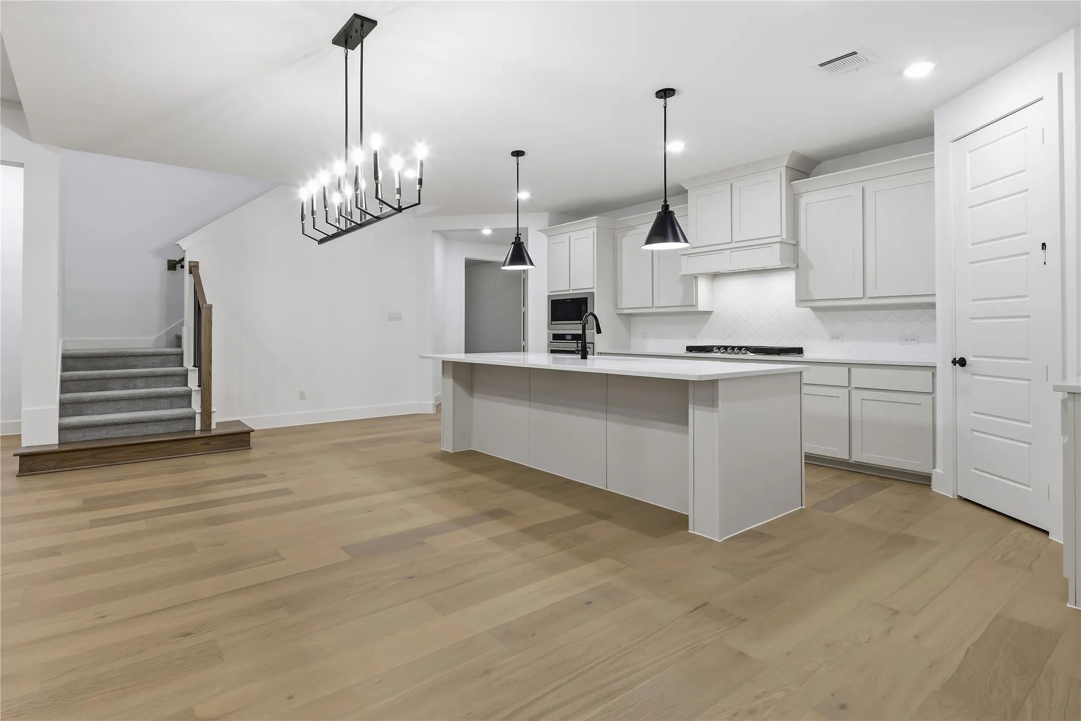 Single Family Residence For Sale in Johnson County , 1657 Cedar Elm Way, Burleson, Texas 76028, 4 Bedroom, 3 Bathroom, 3 Garage spaces, 3,221 Sqft, built in 2026, New Construction - Incomplete, mls#21178791, Real Estate Agent in Burleson, Homes For Sale in Johnson county, Homes For Sale in Burleson, Realtor in Burleson Texas, Real Estate Brokerage Independent Realty Texas, Luminita Cordes Realtor