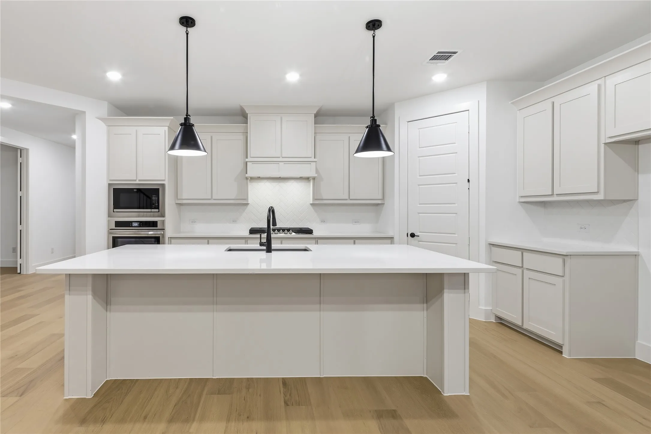 Single Family Residence For Sale in Johnson County , 1657 Cedar Elm Way, Burleson, Texas 76028, 4 Bedroom, 3 Bathroom, 3 Garage spaces, 3,221 Sqft, built in 2026, New Construction - Incomplete, mls#21178791, Real Estate Agent in Burleson, Homes For Sale in Johnson county, Homes For Sale in Burleson, Realtor in Burleson Texas, Real Estate Brokerage Independent Realty Texas, Luminita Cordes Realtor