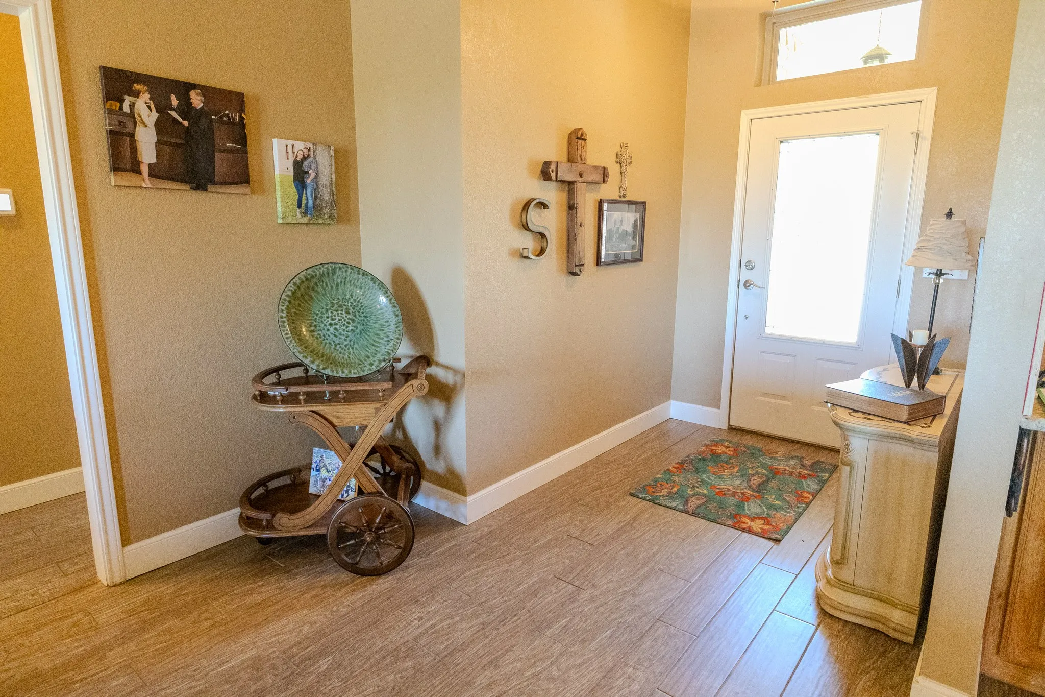 Single Family Residence For Sale in Taylor County , 213 Crooked Creek Road, Abilene, Texas 79602, 3 Bedroom, 3 Bathroom, 3 Garage spaces, 3,433 Sqft, built in 2003, mls#21178821, Real Estate Agent in Abilene, Homes For Sale in Taylor county, Homes For Sale in Abilene, Realtor in Abilene Texas, Real Estate Brokerage Independent Realty Texas, Luminita Cordes Realtor